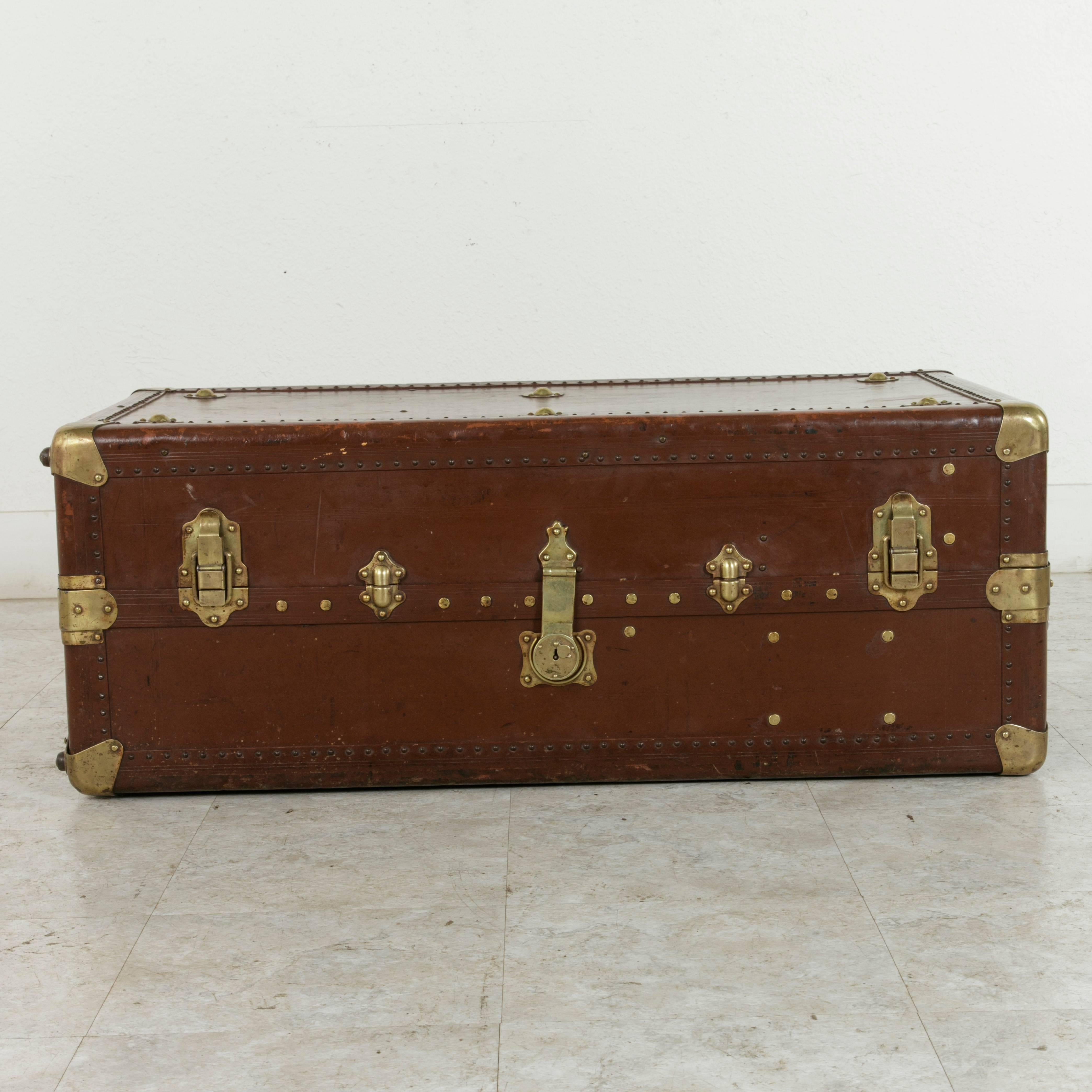 French Leather Steam Trunk or Coffee Table with Brass Detailing, circa 1900 In Good Condition In Fayetteville, AR