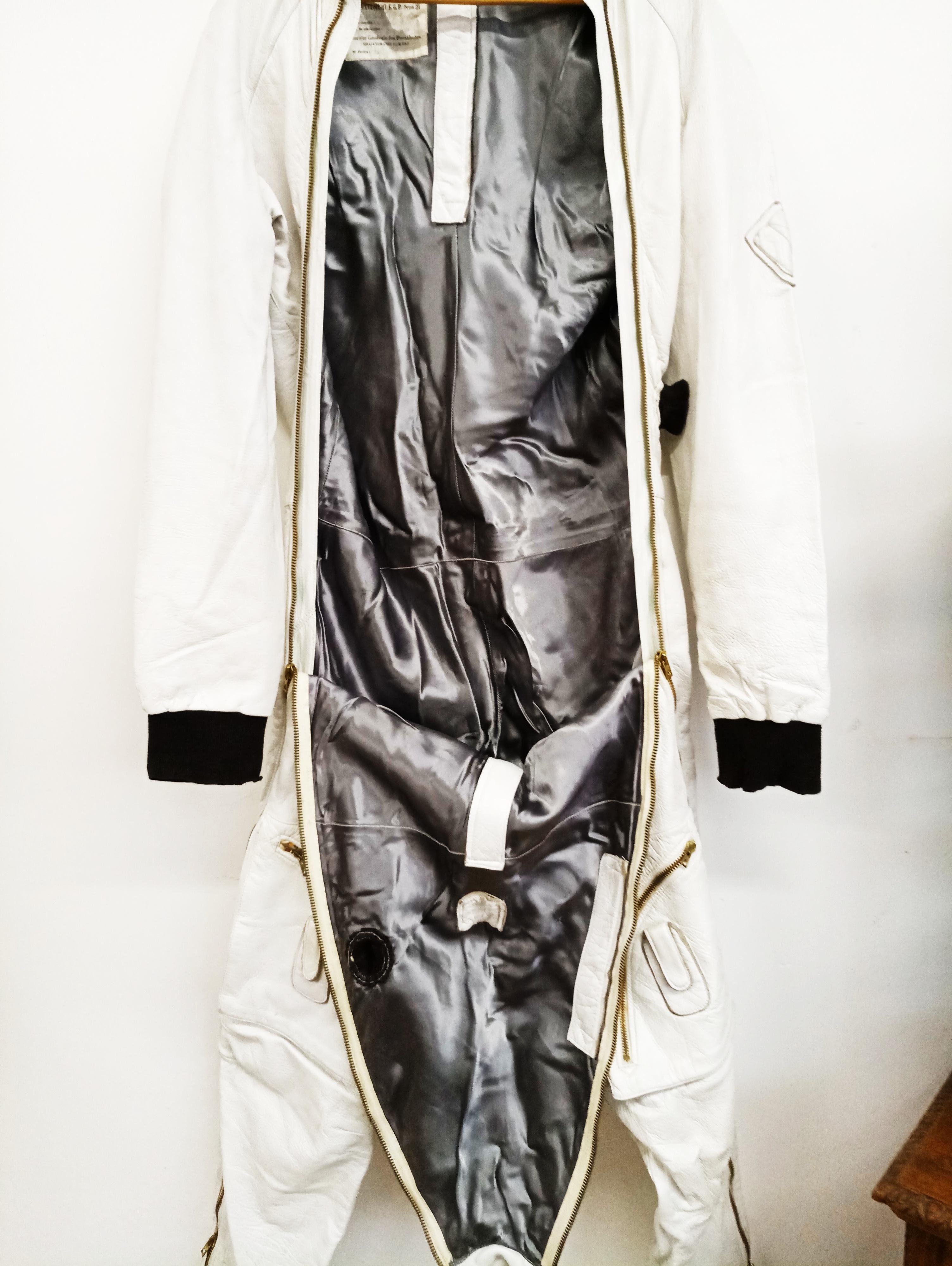 Francese Tuta da pilota stratosferico francese in pelle SGP Tipo 21 'Mirage III', circa 1962 in vendita