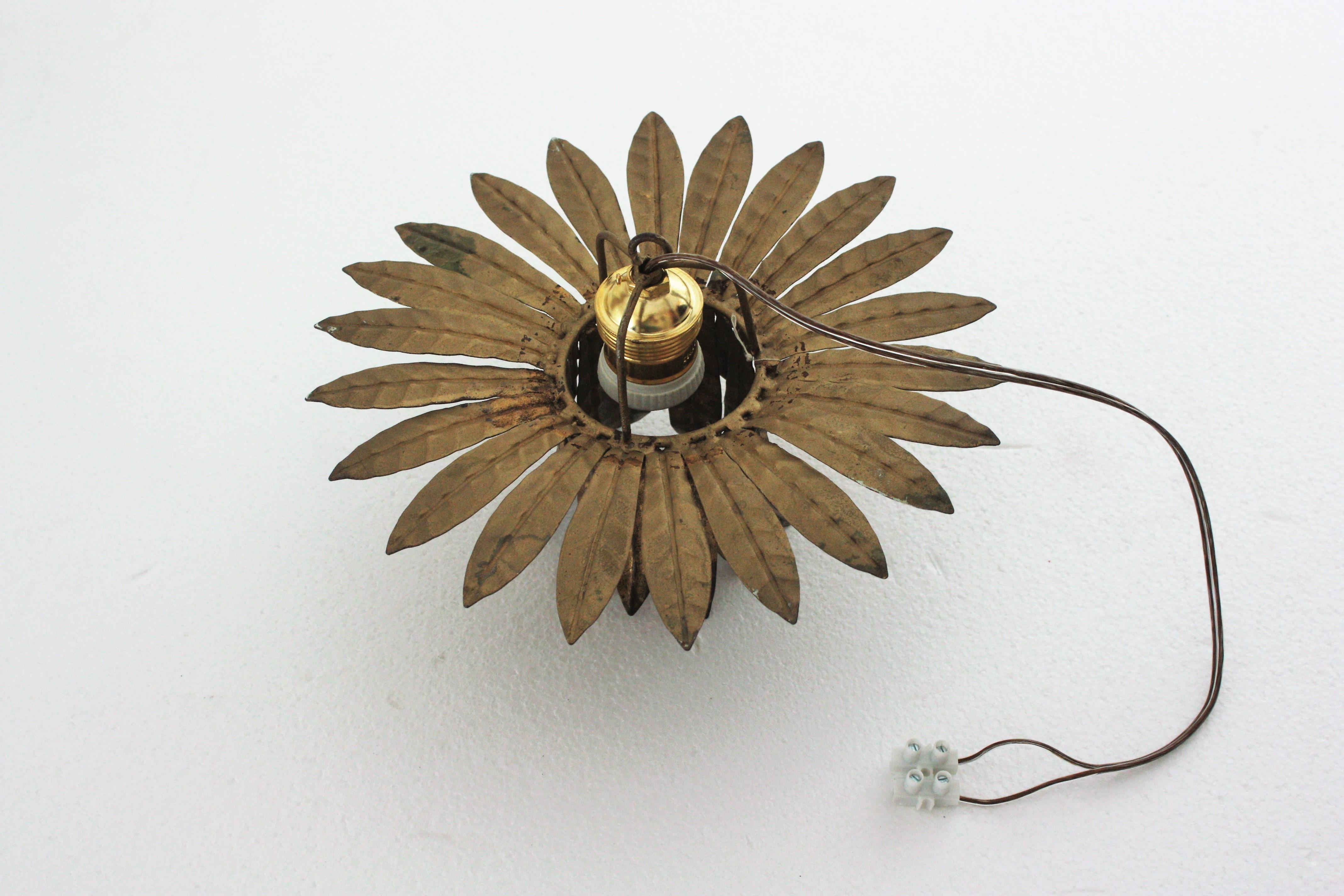 French Leaves Bouquet Crown Ceiling Light Fixture in Gilt Iron, 1940s For Sale 9