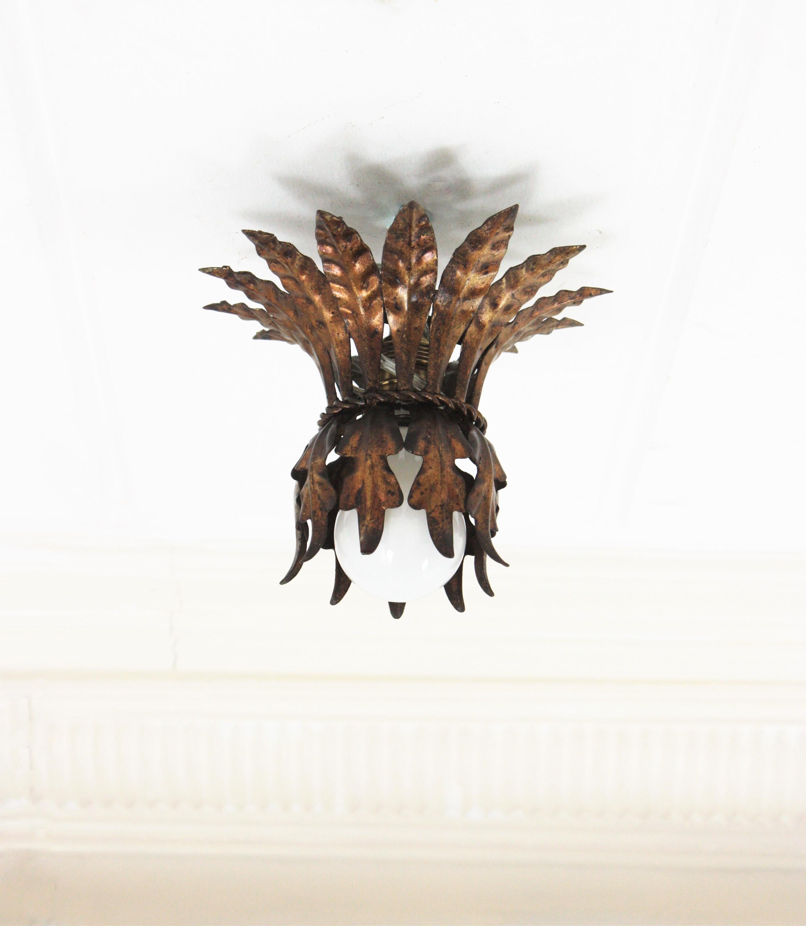 French Leaves Bouquet Crown Ceiling Light Fixture in Gilt Metal, 1940s 3