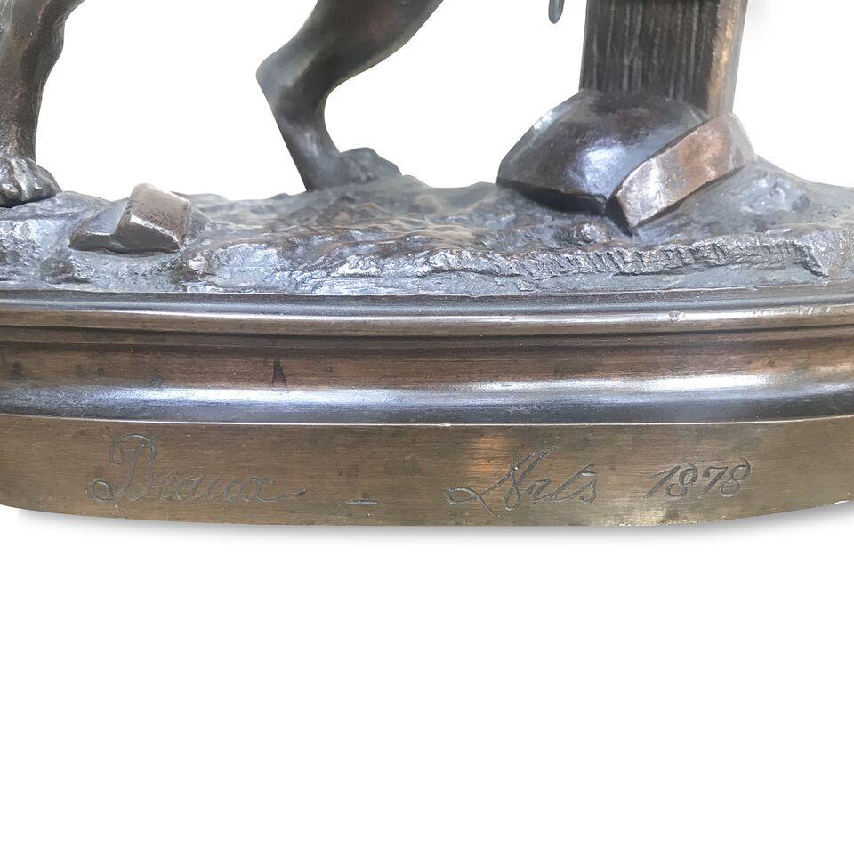 XIXe siècle Chien de garde français du 19ème siècle Sculpture en bronze signée Lecourtier 1878