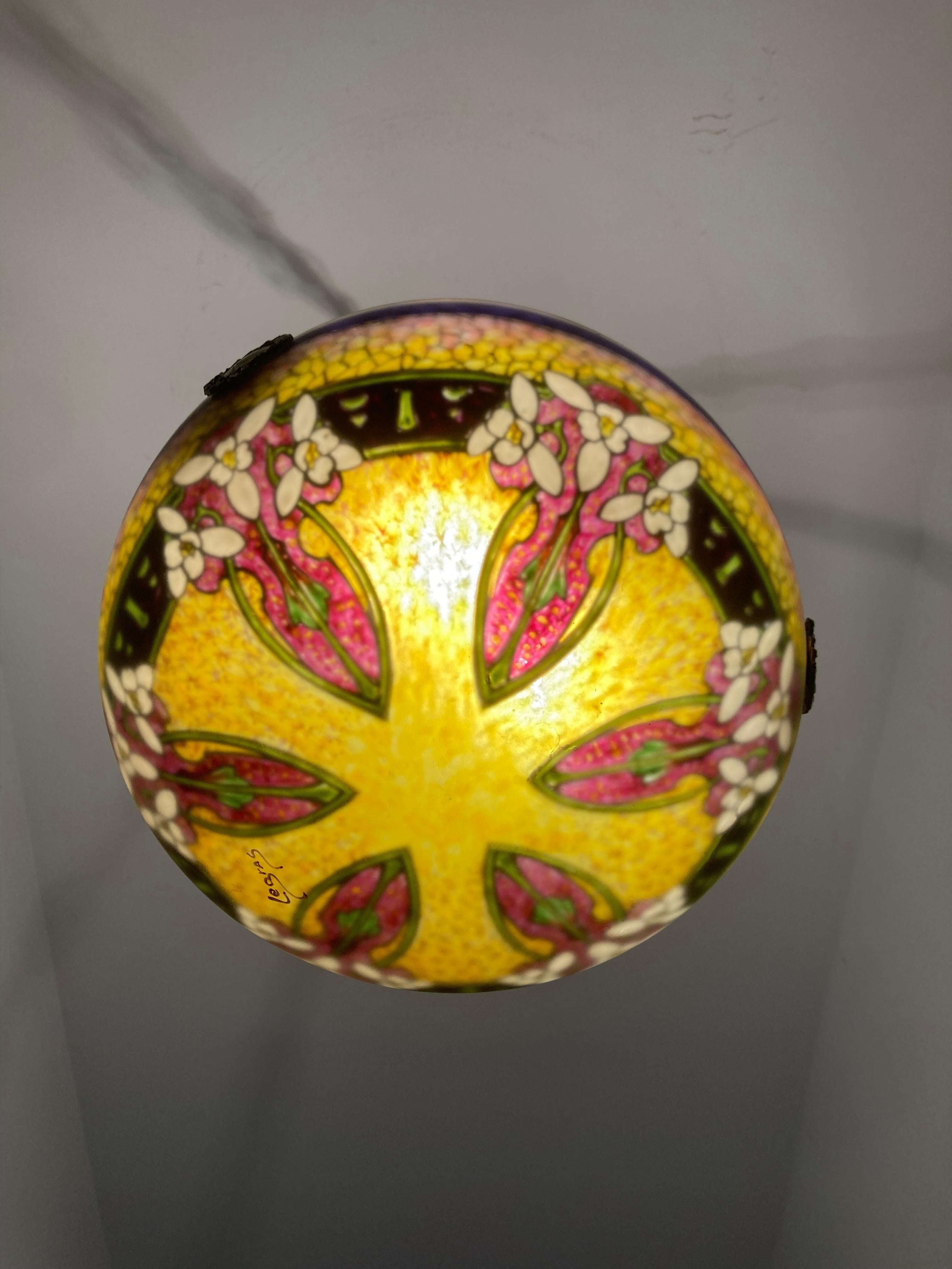 Lampadario francese Legras in vetro dipinto a mano In condizioni buone in vendita a Jersey City, NJ