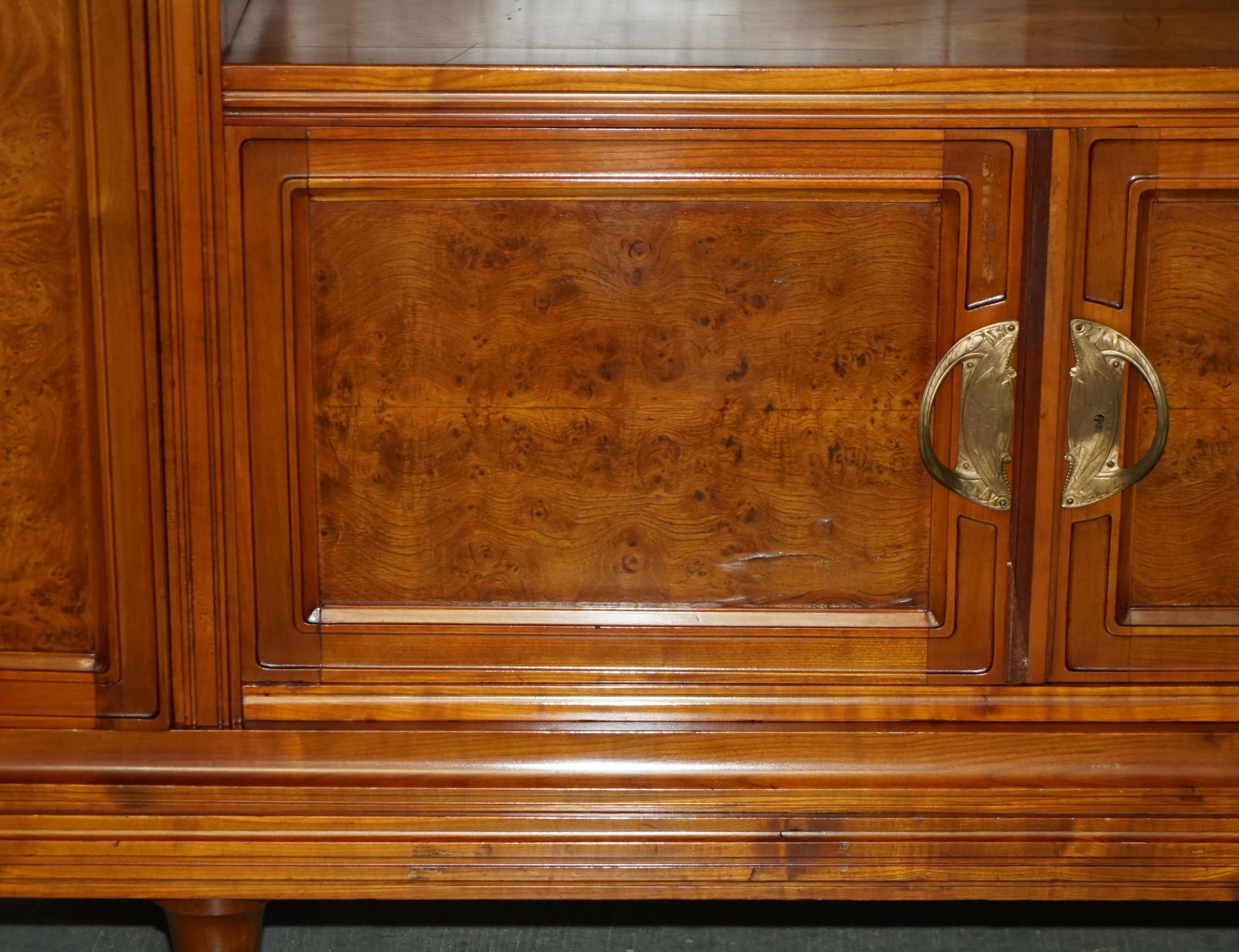 FRENCH LEON JALLOT ART NOUVEAU BURR WALNUT BOOKCASE CABINET CUPBOARDS PART SUiTE For Sale 2