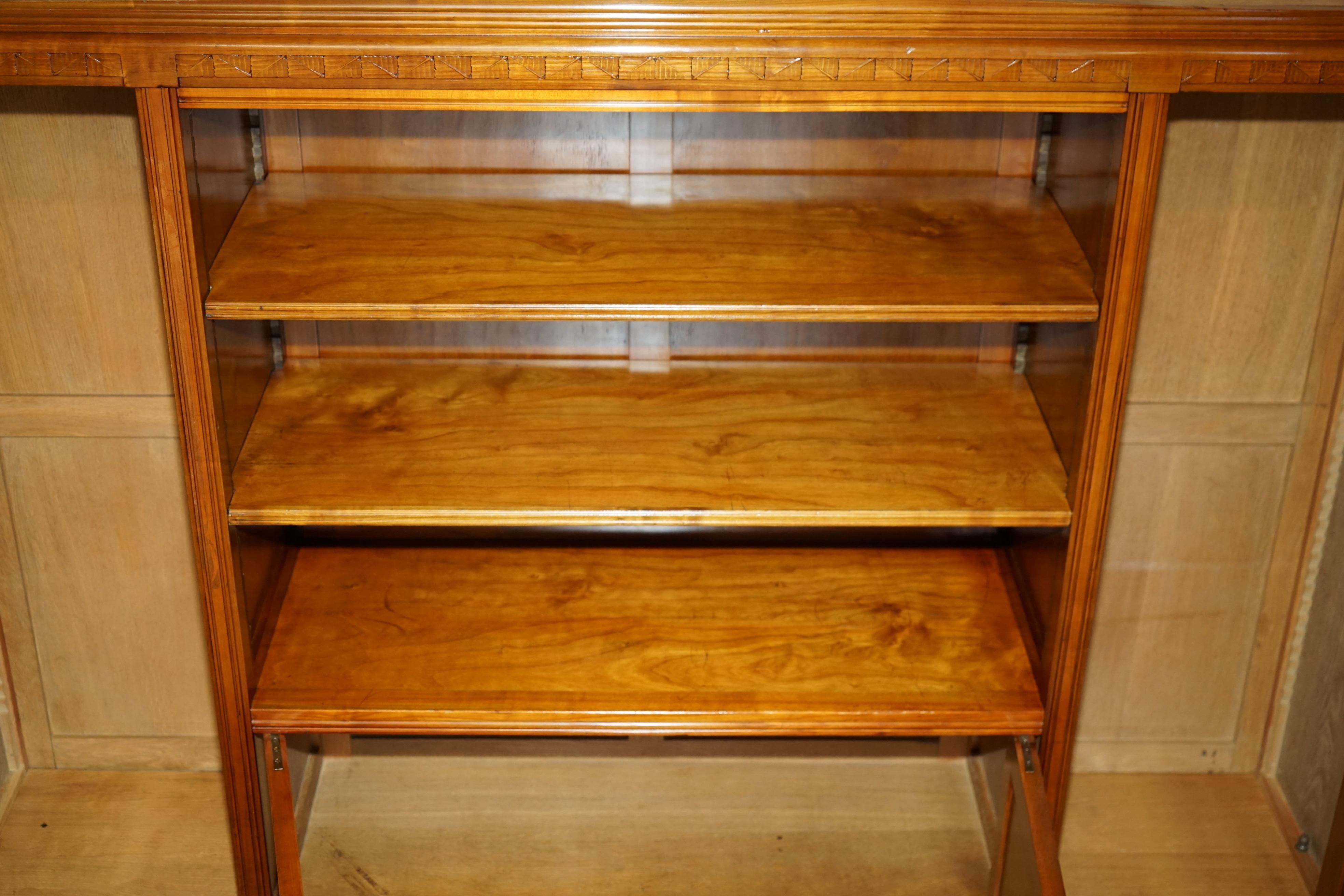 FRENCH LEON JALLOT ART NOUVEAU BURR WALNUT BOOKCASE CABINET CUPBOARDS PART SUiTE For Sale 11