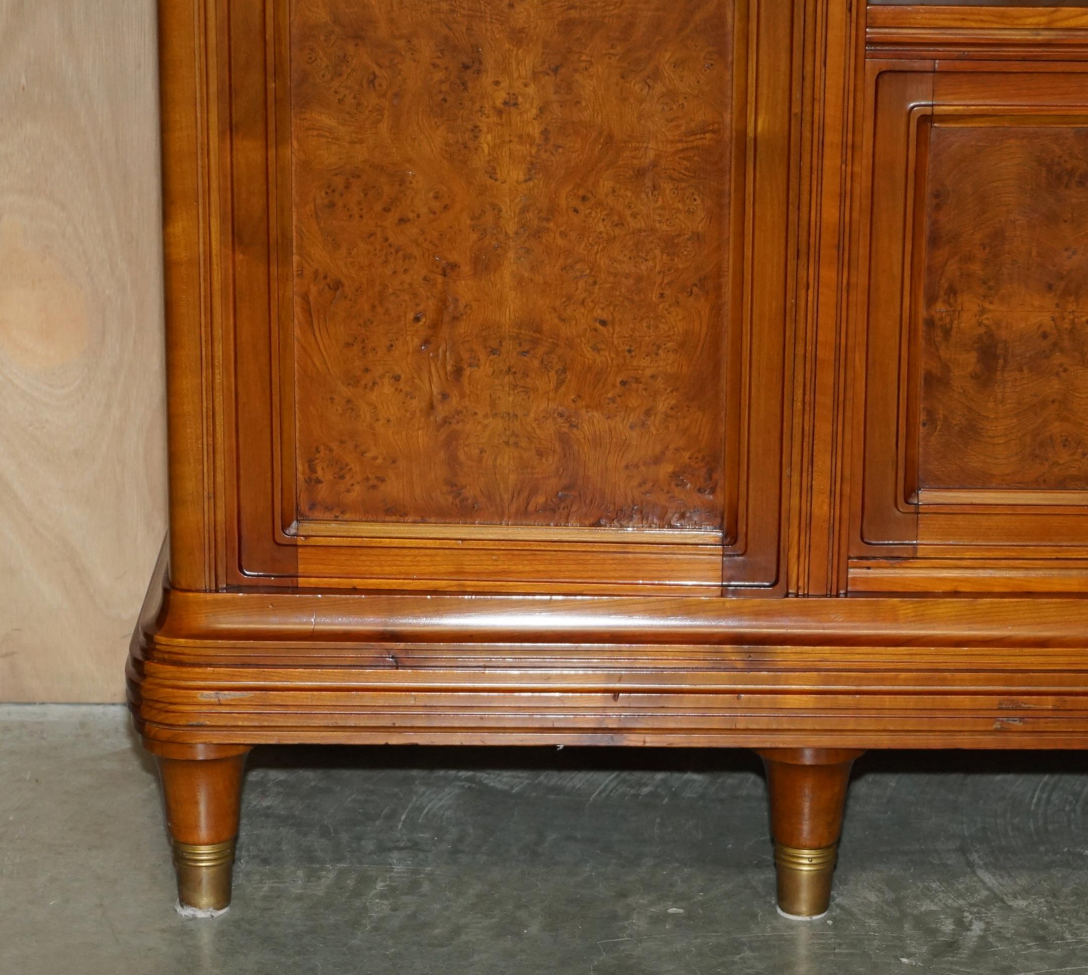 FRENCH LEON JALLOT ART NOUVEAU BURR WALNUT BOOKCASE CABINET CUPBOARDS PART SUiTE In Good Condition For Sale In West Sussex, Pulborough