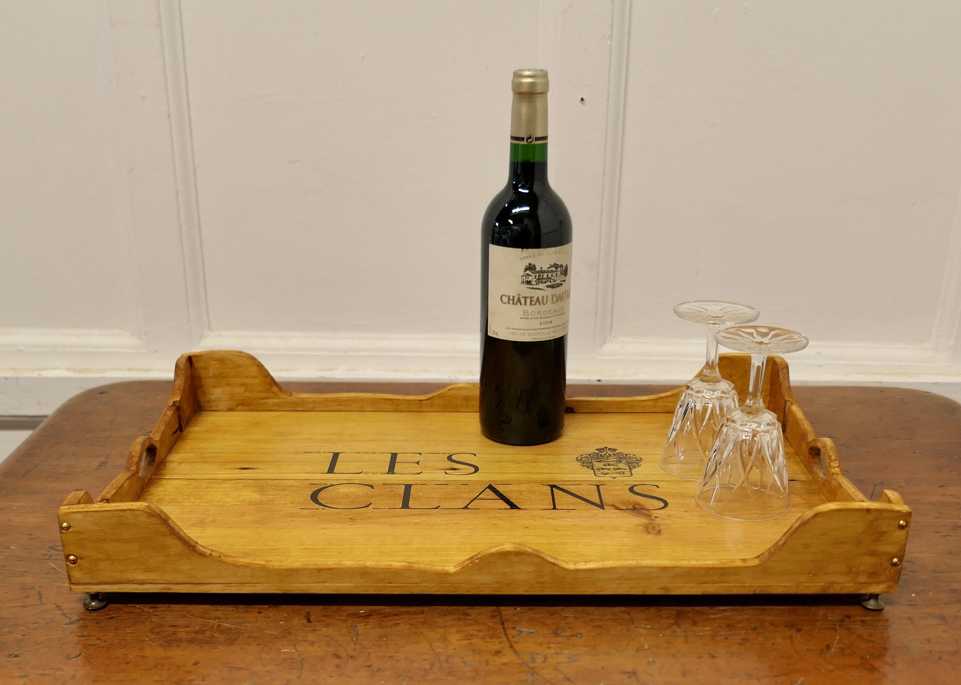 French Les Clans Wine Box Tray  A good looking piece  In Good Condition For Sale In Chillerton, Isle of Wight