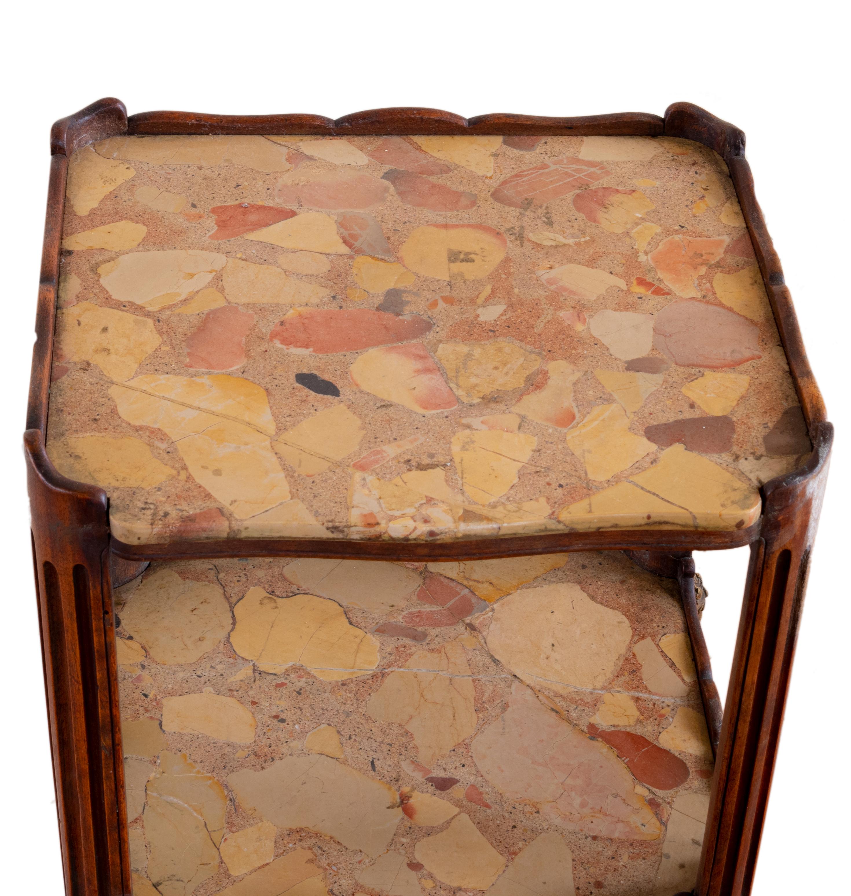 Mesa francesa de pie Liberty en nogal, tapa de mármol, Art Nouveau, S. XX siglo XX en venta