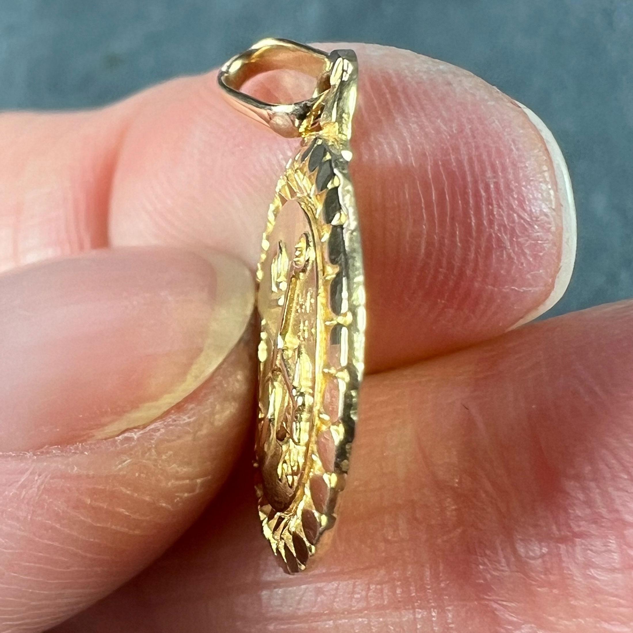 French Libra Zodiac Starsign 18K Yellow Gold Perroud Charm Pendant For Sale 3