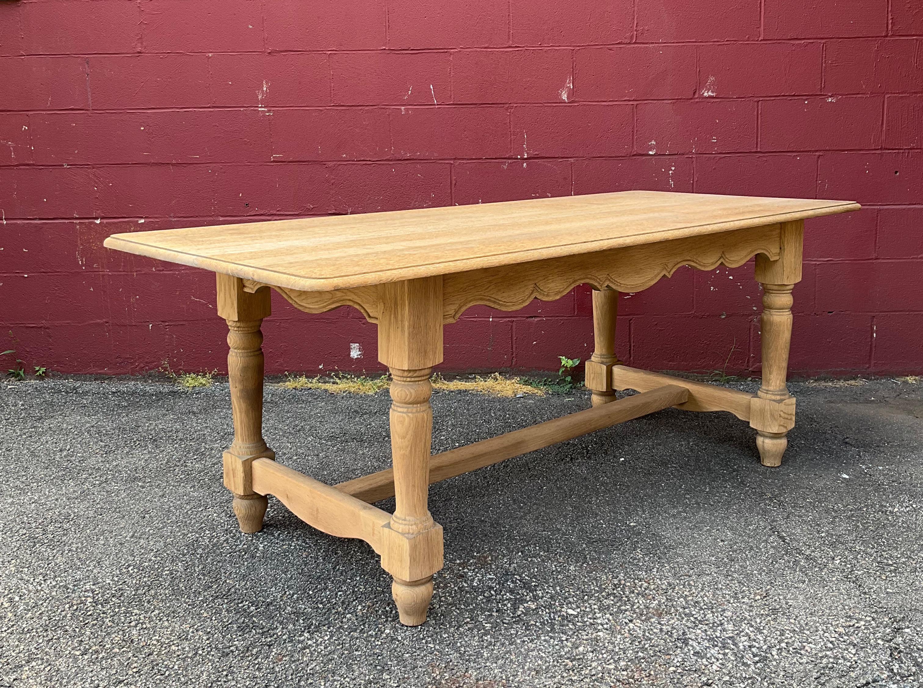 Mid-20th Century French Library Table in Bleached Oak For Sale