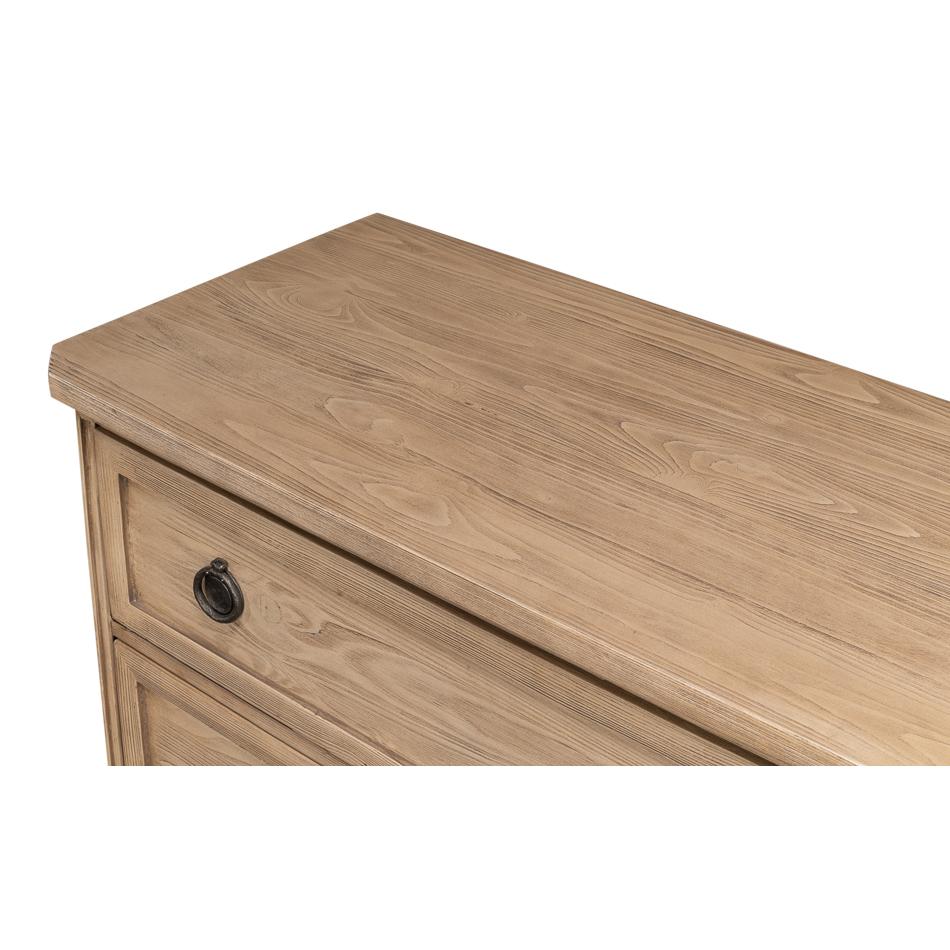 Commode huit tiroirs en chêne Light français Neuf - En vente à Westwood, NJ