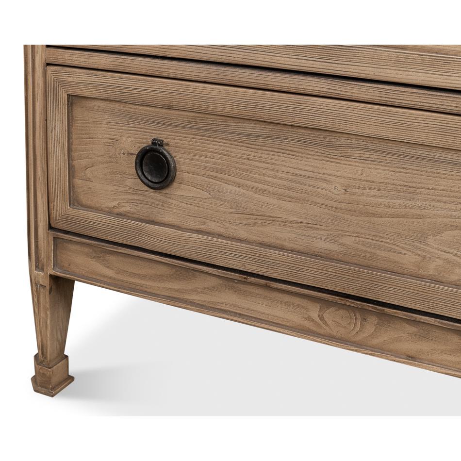 Commode huit tiroirs en chêne Light français en vente 2