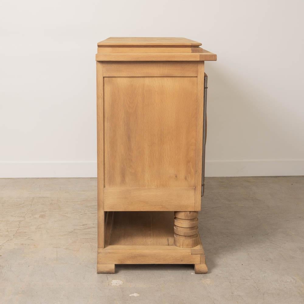 Credenza francese in Oak Light di Charles Dudouyt in vendita 1