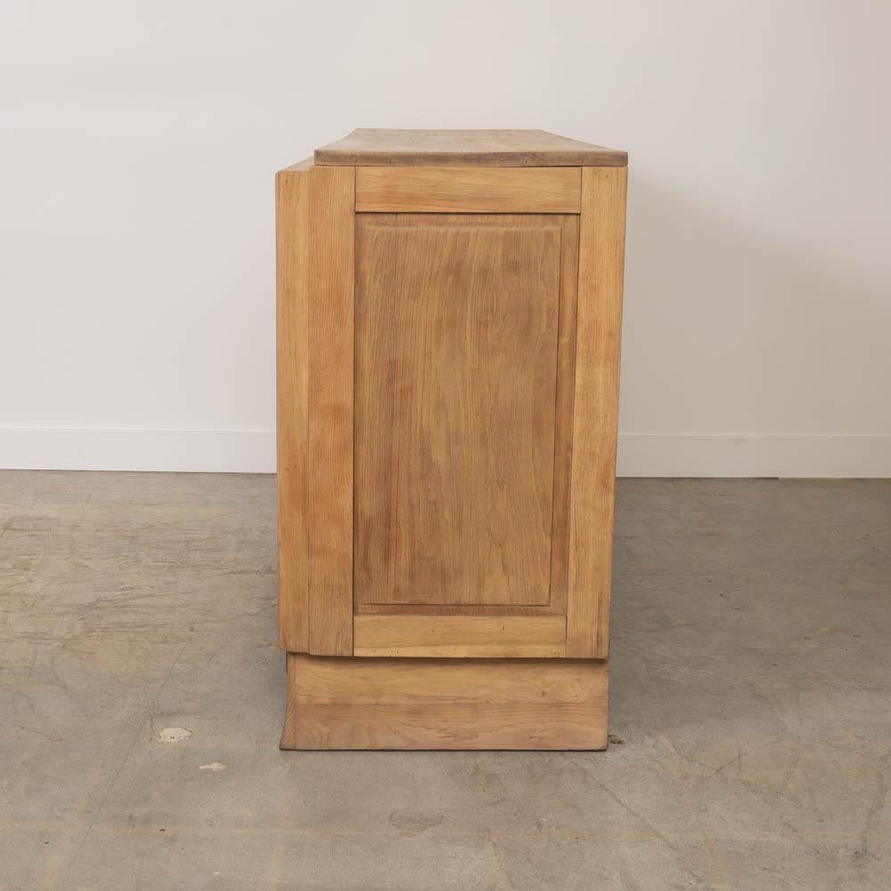 Credenza francese in Oak Light di Charles Dudouyt in vendita 1