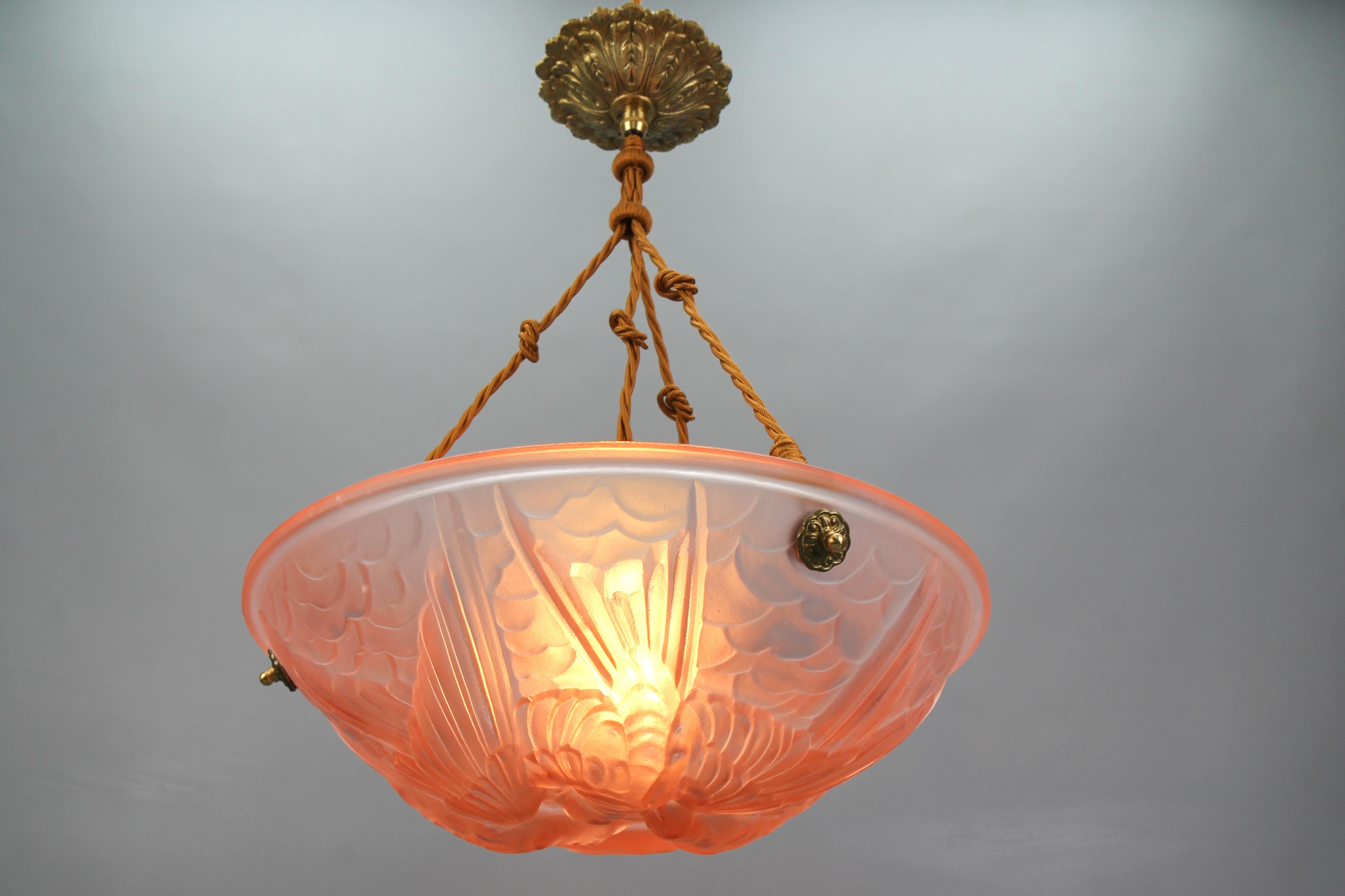 French Light Pink Frosted Glass Pendant Light with Bird Motifs, 1930s For Sale 9