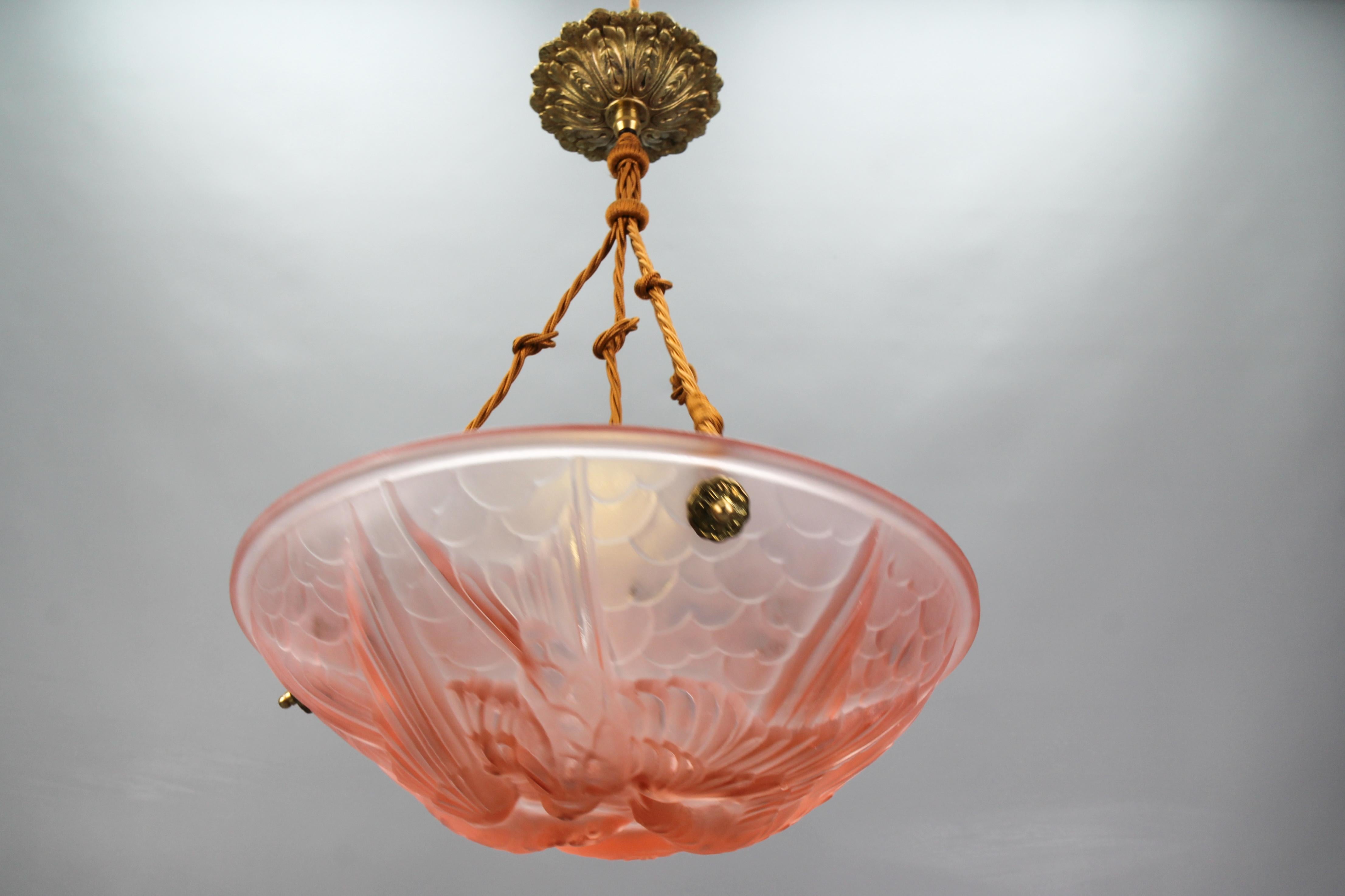 French Light Pink Frosted Glass Pendant Light with Bird Motifs, 1930s For Sale 11