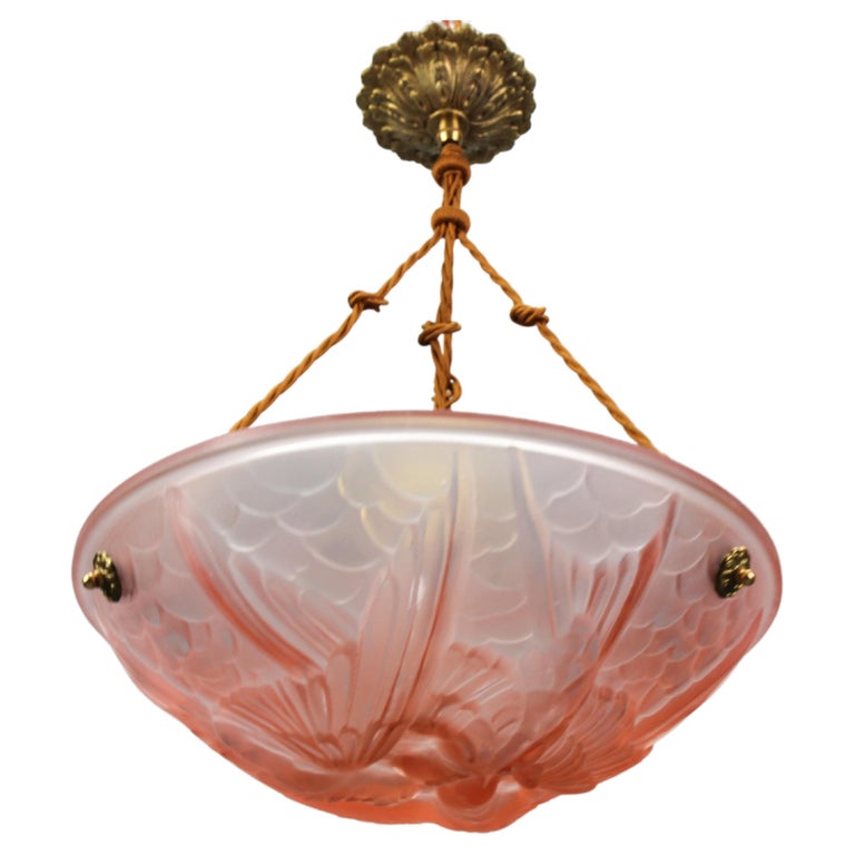 French Light Pink Frosted Glass Pendant Light with Bird Motifs, 1930s For Sale at 1stDibs