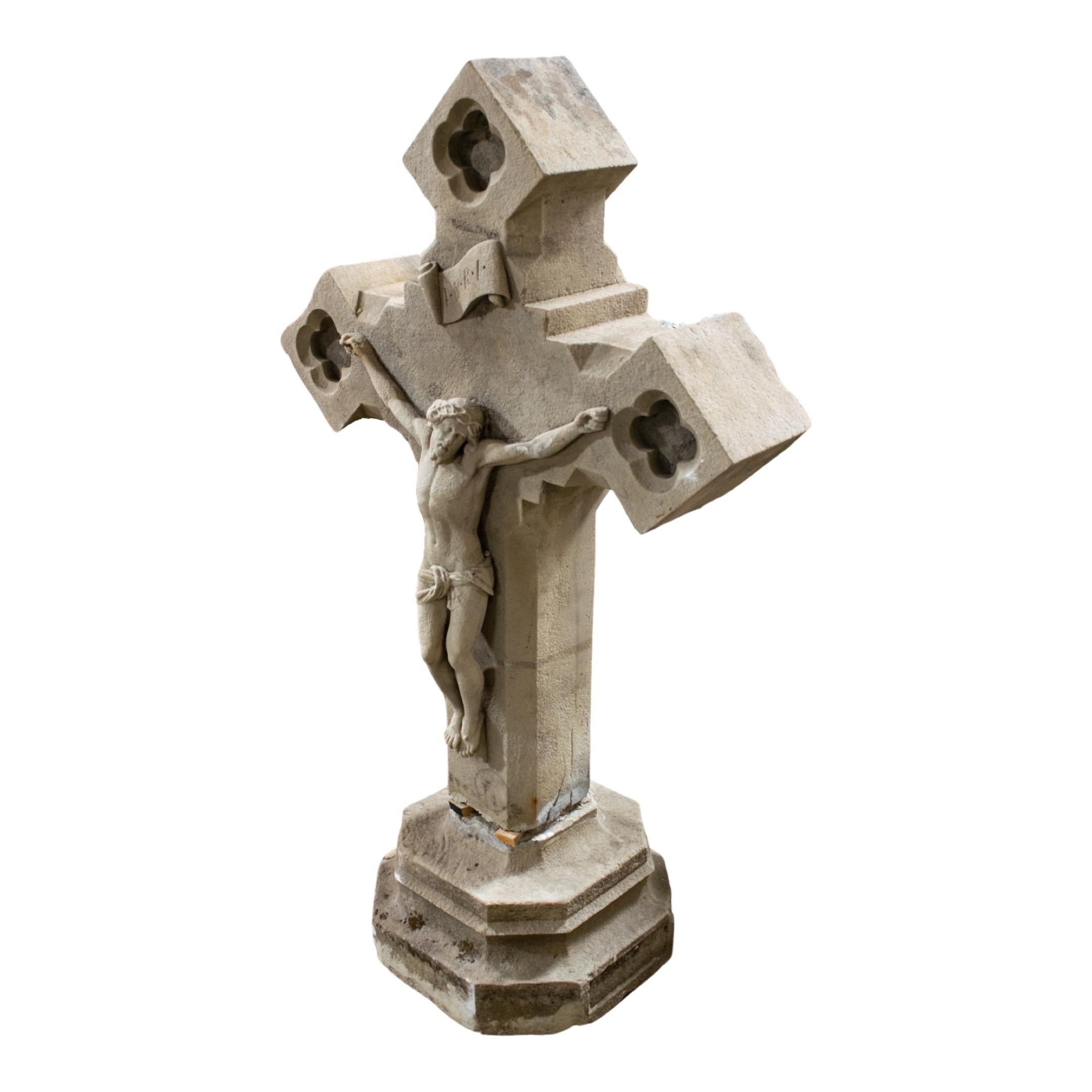 French Limestone Cross In Good Condition For Sale In Dallas, TX