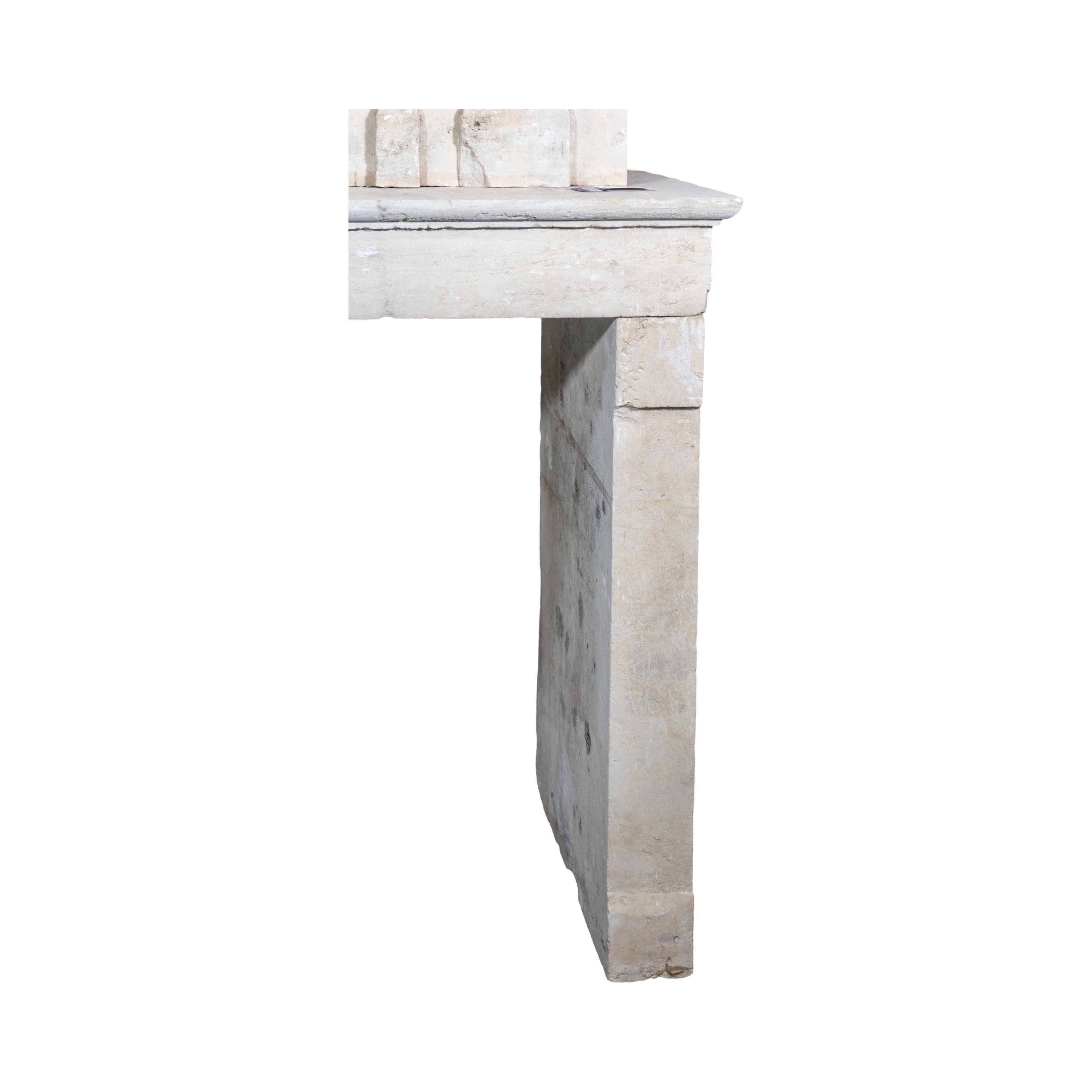 Chimenea francesa de piedra caliza en venta 2