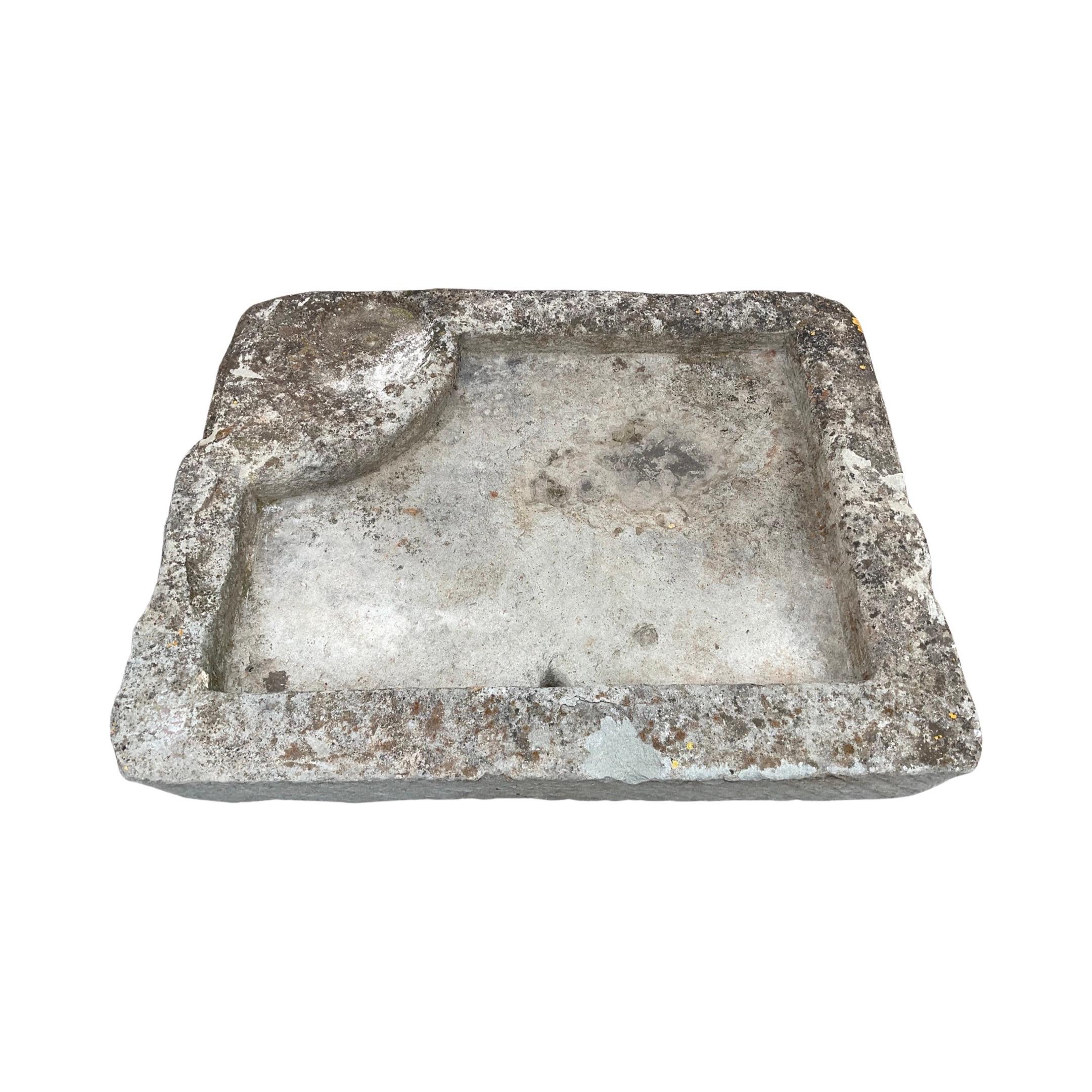 This French Limestone Low-line Trough from the 18th century adds historic charm to any space. Use it as a sink or fountain, with a small base for water overflow. Expertly crafted in France, its low-line style and premium limestone construction make