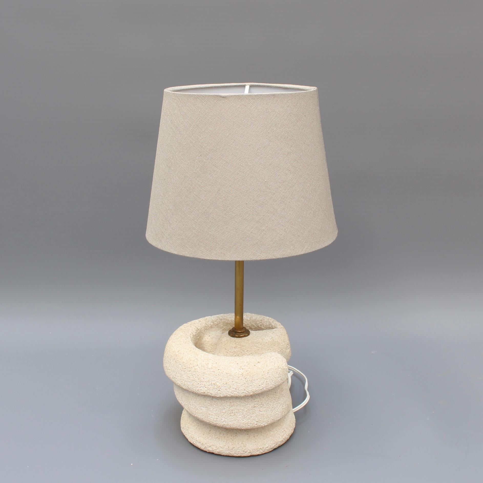 French Limestone 'Pierre du Gard' Table Lamp, circa 1970s In Good Condition In London, GB