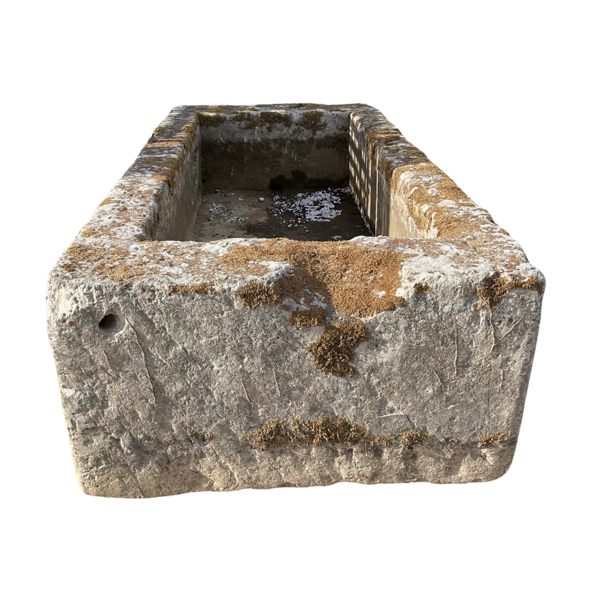 French Limestone Trough In Good Condition For Sale In Dallas, TX