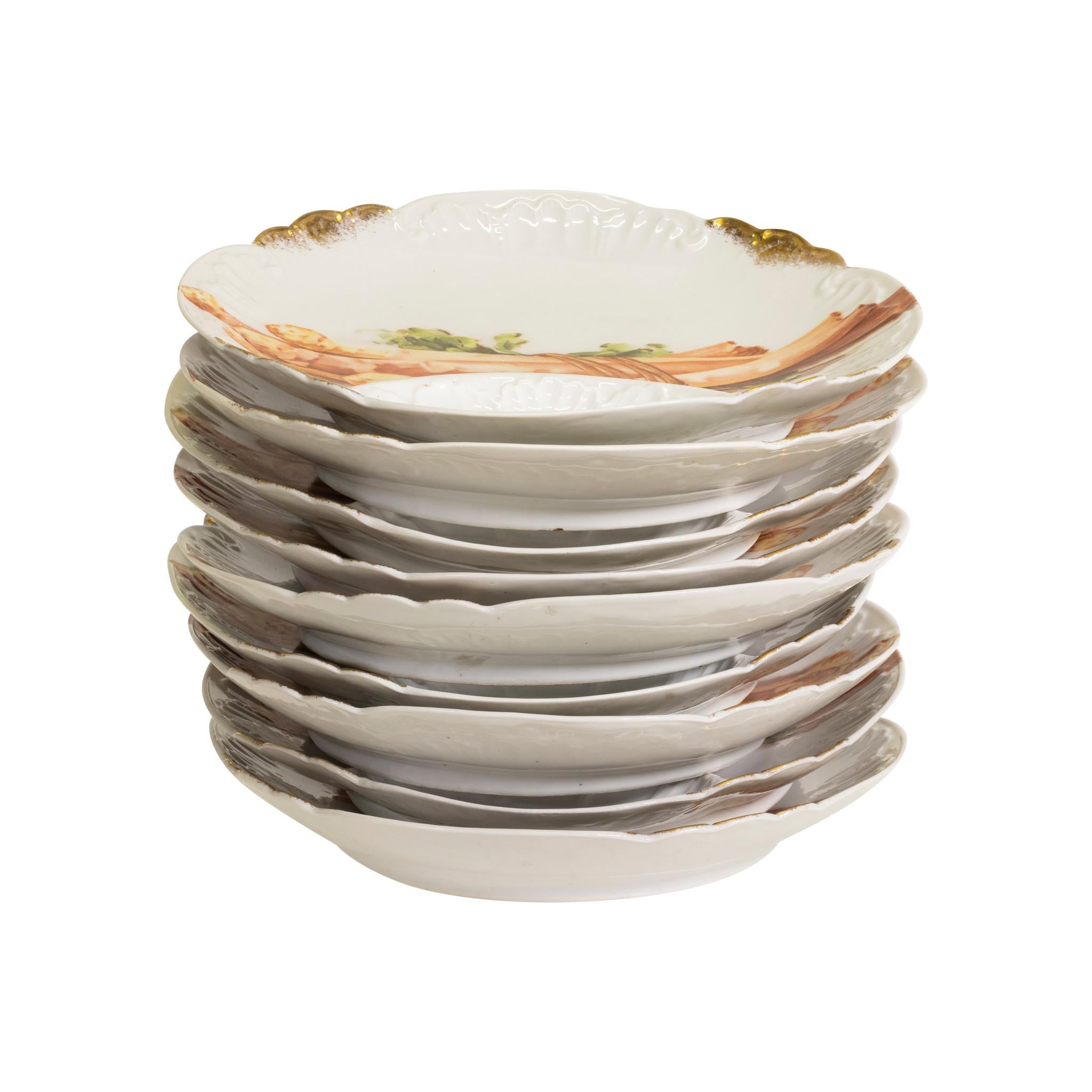 French Limoges Asparagus Service for Eight In Excellent Condition For Sale In Coeur d Alene, ID