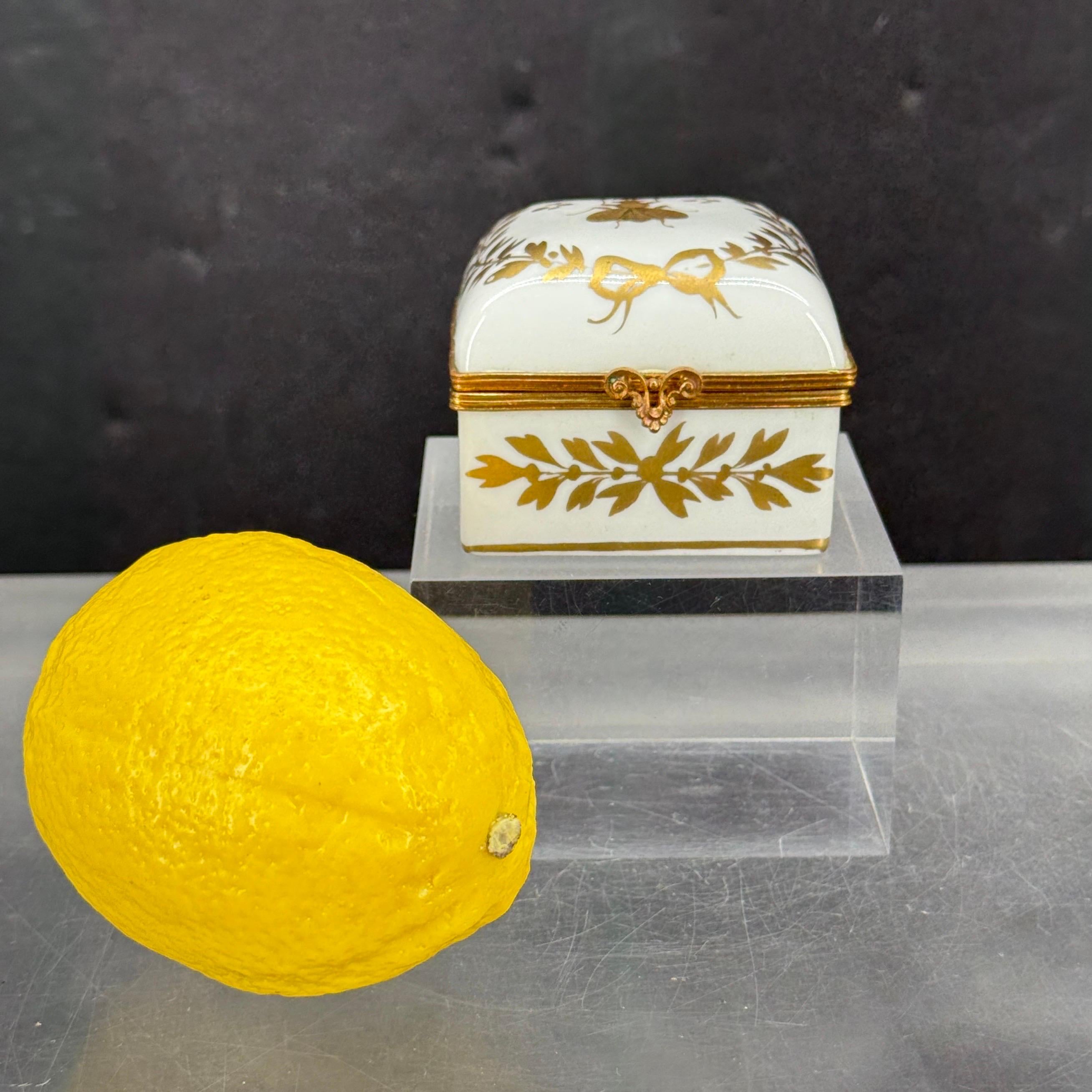 Französisch Limoges Biene Quadrat Porzellan vergoldet Trinket Schmuckkasten im Angebot 7