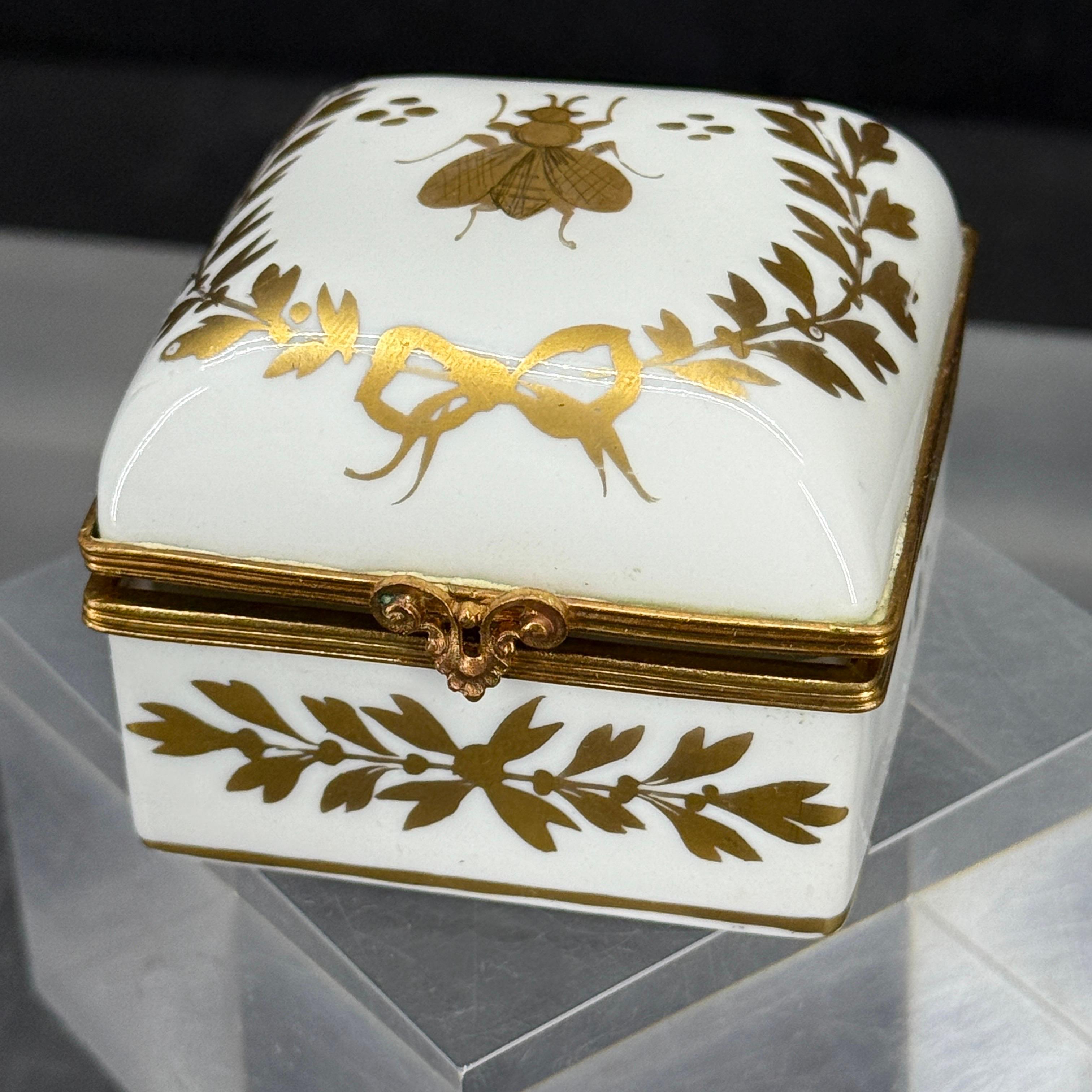 Französisch Limoges Biene Quadrat Porzellan vergoldet Trinket Schmuckkasten im Angebot 10