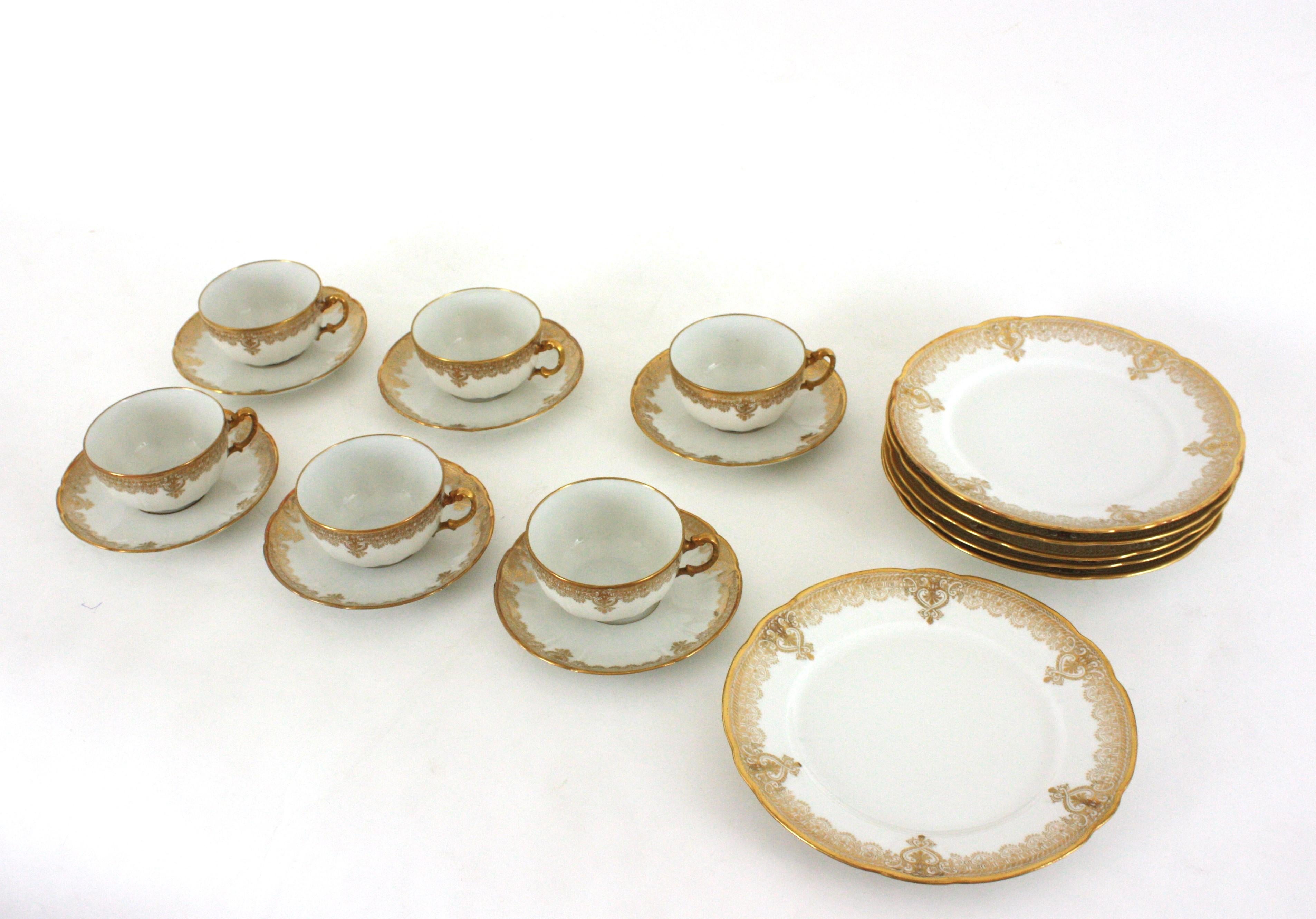 Französisches Limoges Gold vergoldetes Porzellan Kaffee Tee Dessert Service für Sechs im Zustand „Gut“ im Angebot in Barcelona, ES