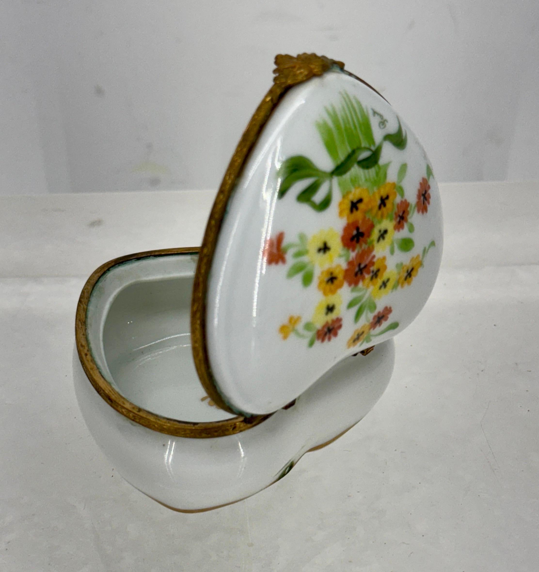 French Limoges Heart Shaped Floral Trinket Box For Sale 4