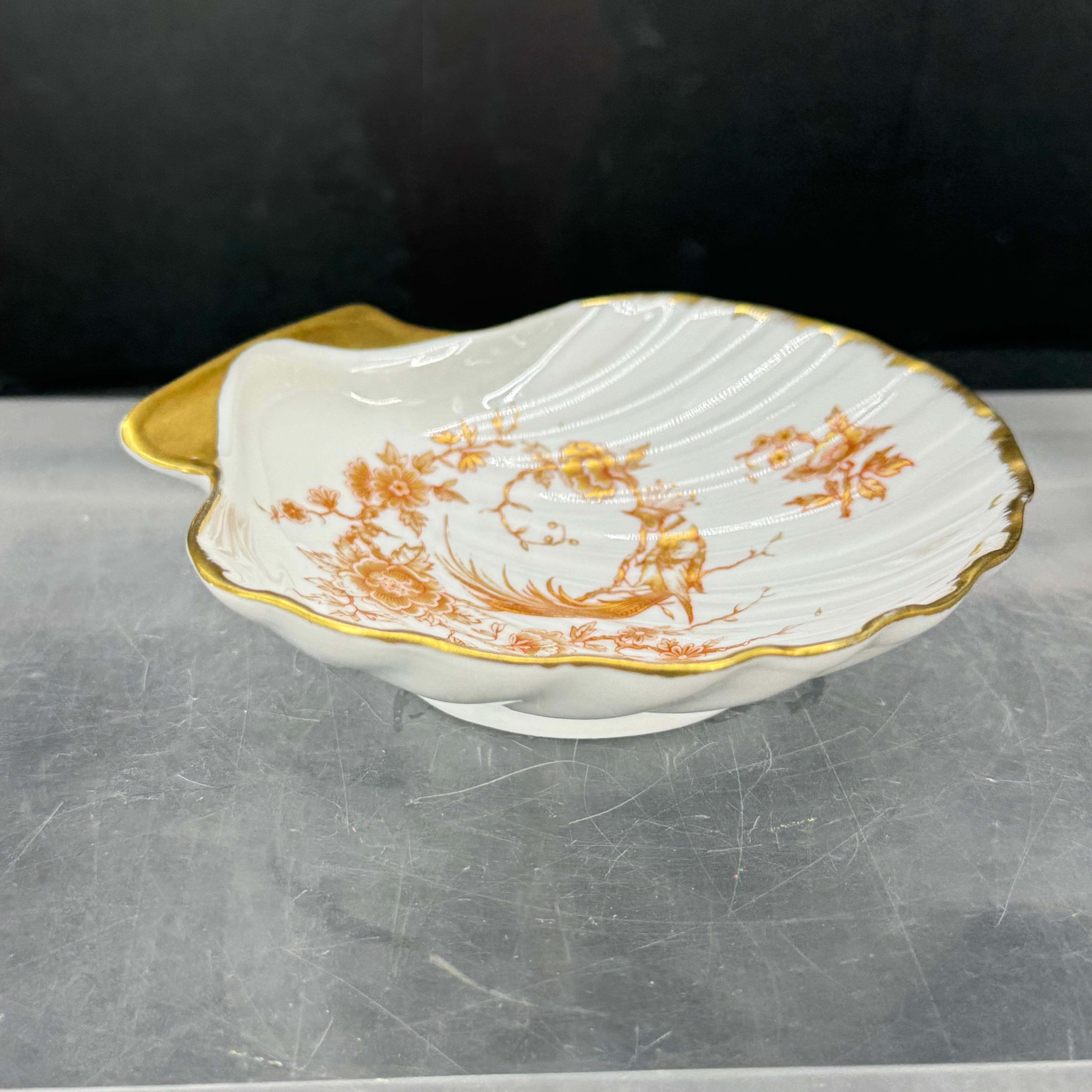 20th Century French Limoges Porcelain Shell Gilt Trinket Jewelry Dish Tray For Sale