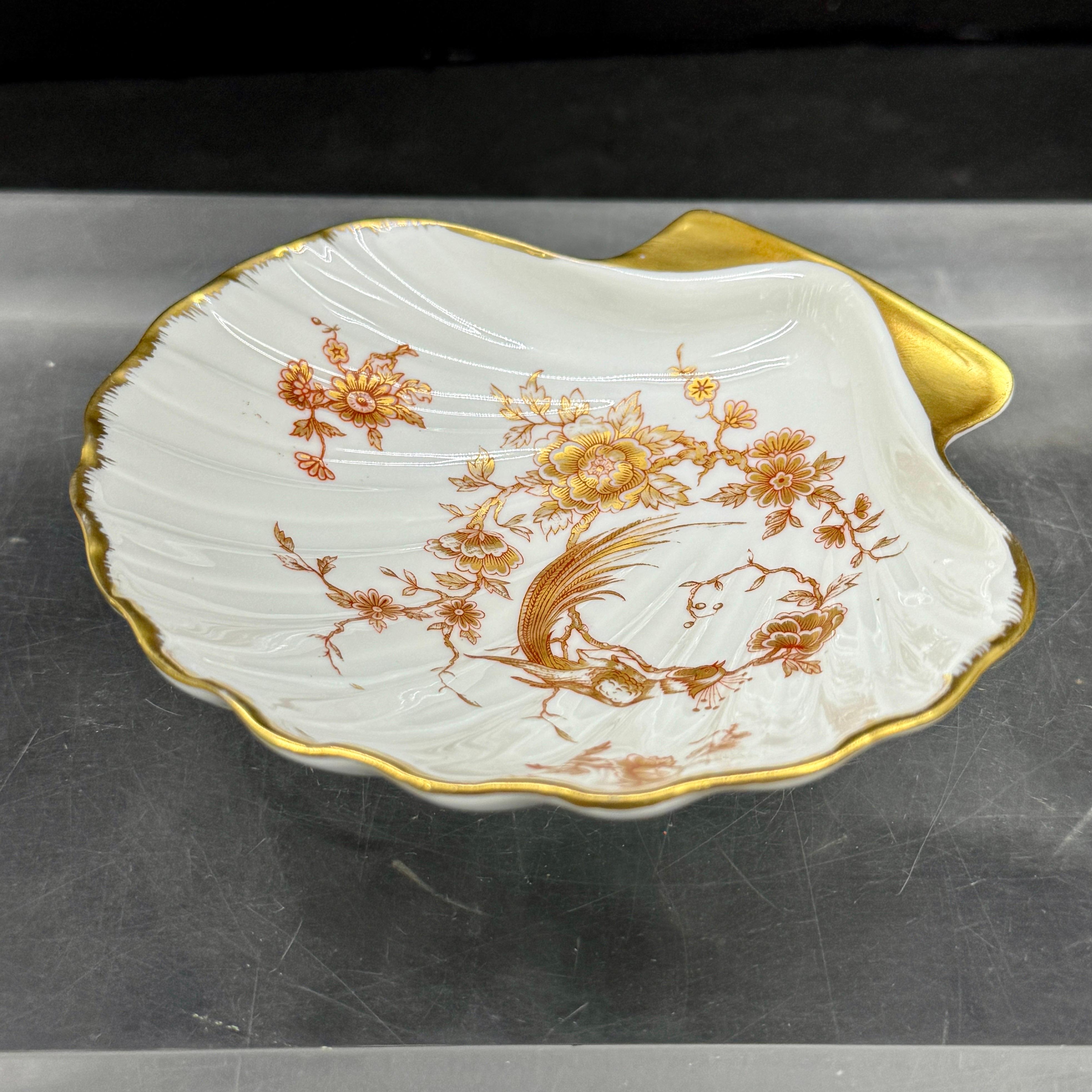 French Limoges Porcelain Shell Gilt Trinket Jewelry Dish Tray For Sale 2