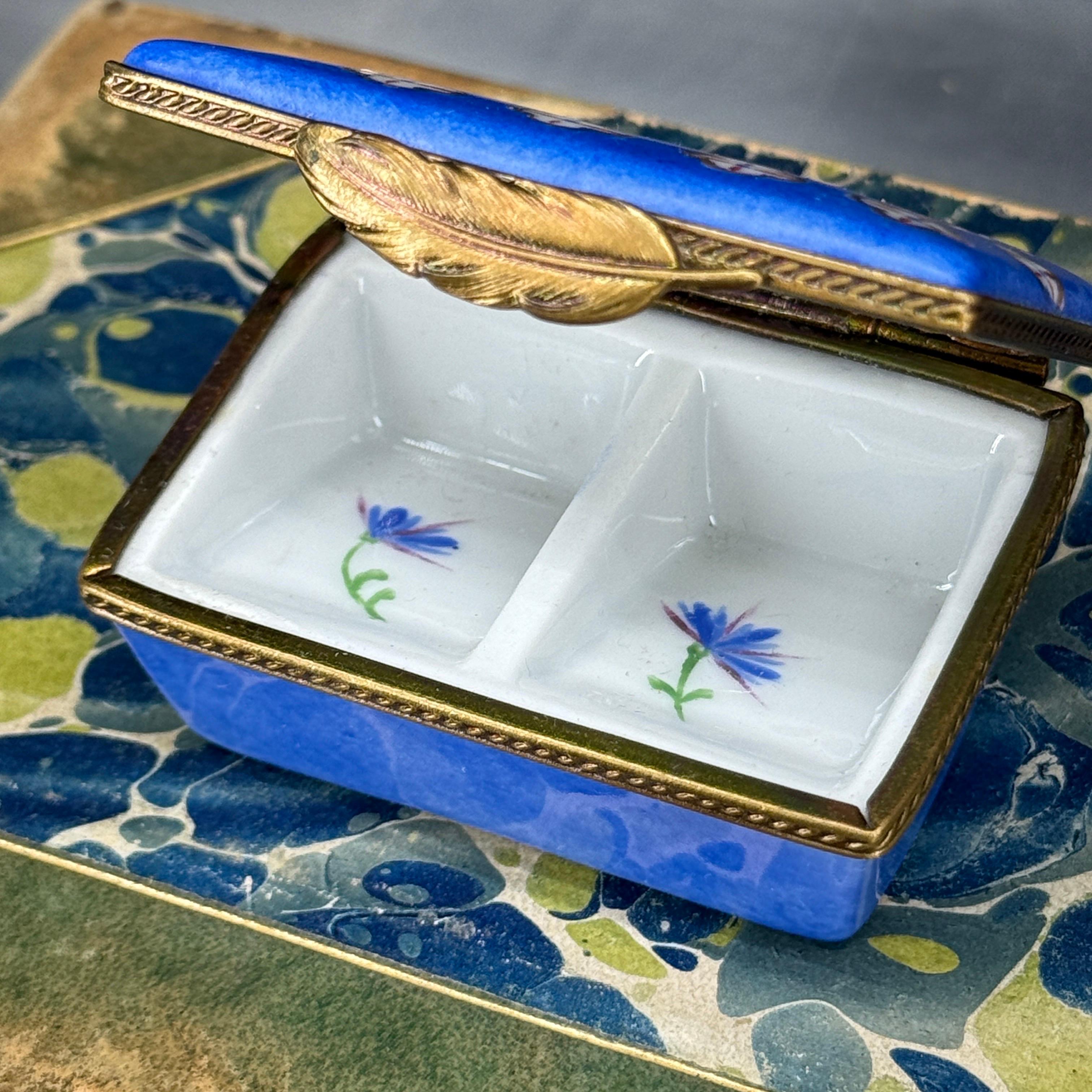 French Limoges Rectangular Hand Painted Porcelain Trinket Box For Sale 4