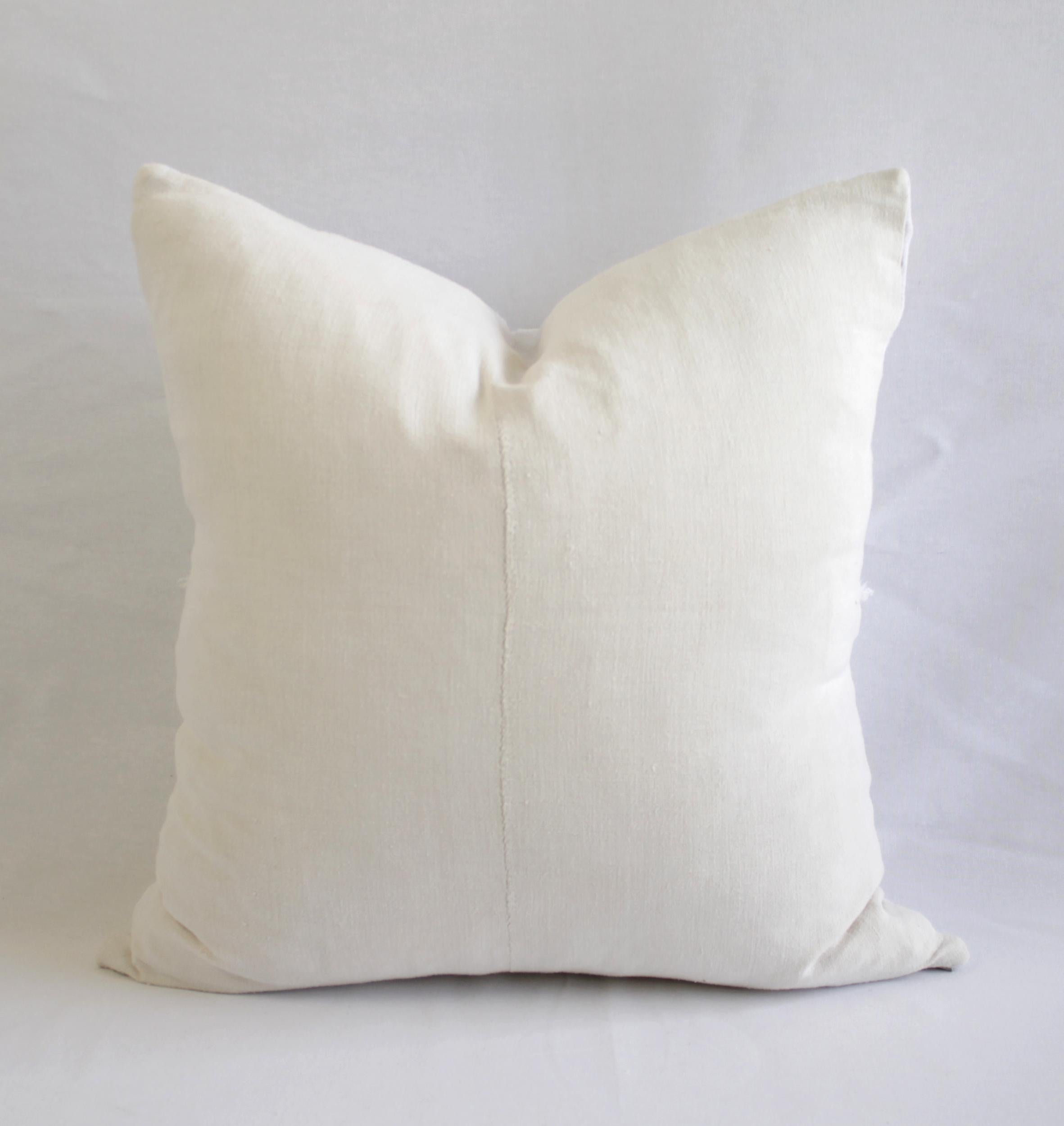 French Linen Pillow in Off White with Fray Details 4