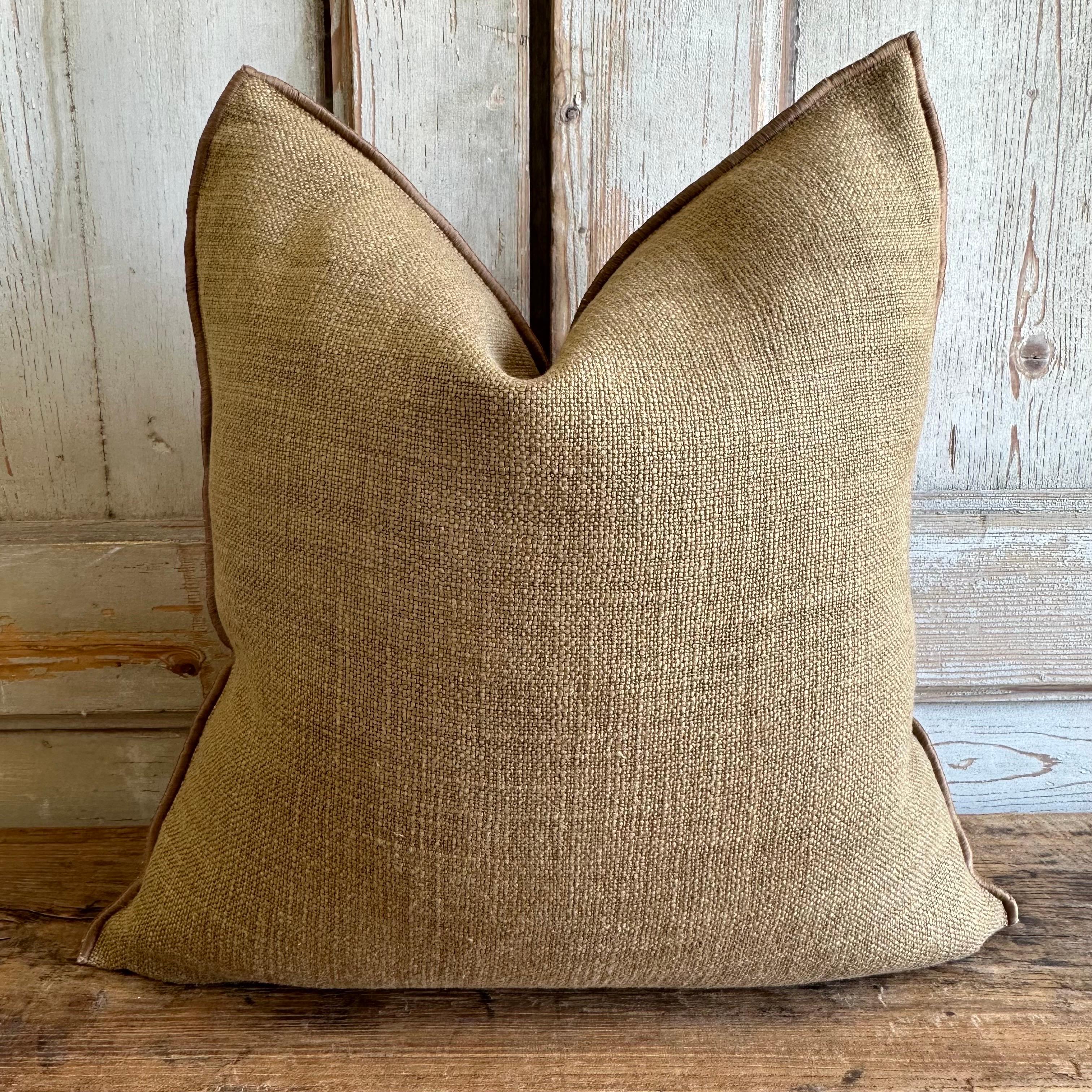  Welcome to bloomhomeinc we stock over 2000 items, please scroll down and click view sellers other items to see more!

Textured linen pillow, made in Paris France.
Color: Havane (terracotta)
Double sided pillow
Size: 20x20
-Antique Brass Zipper