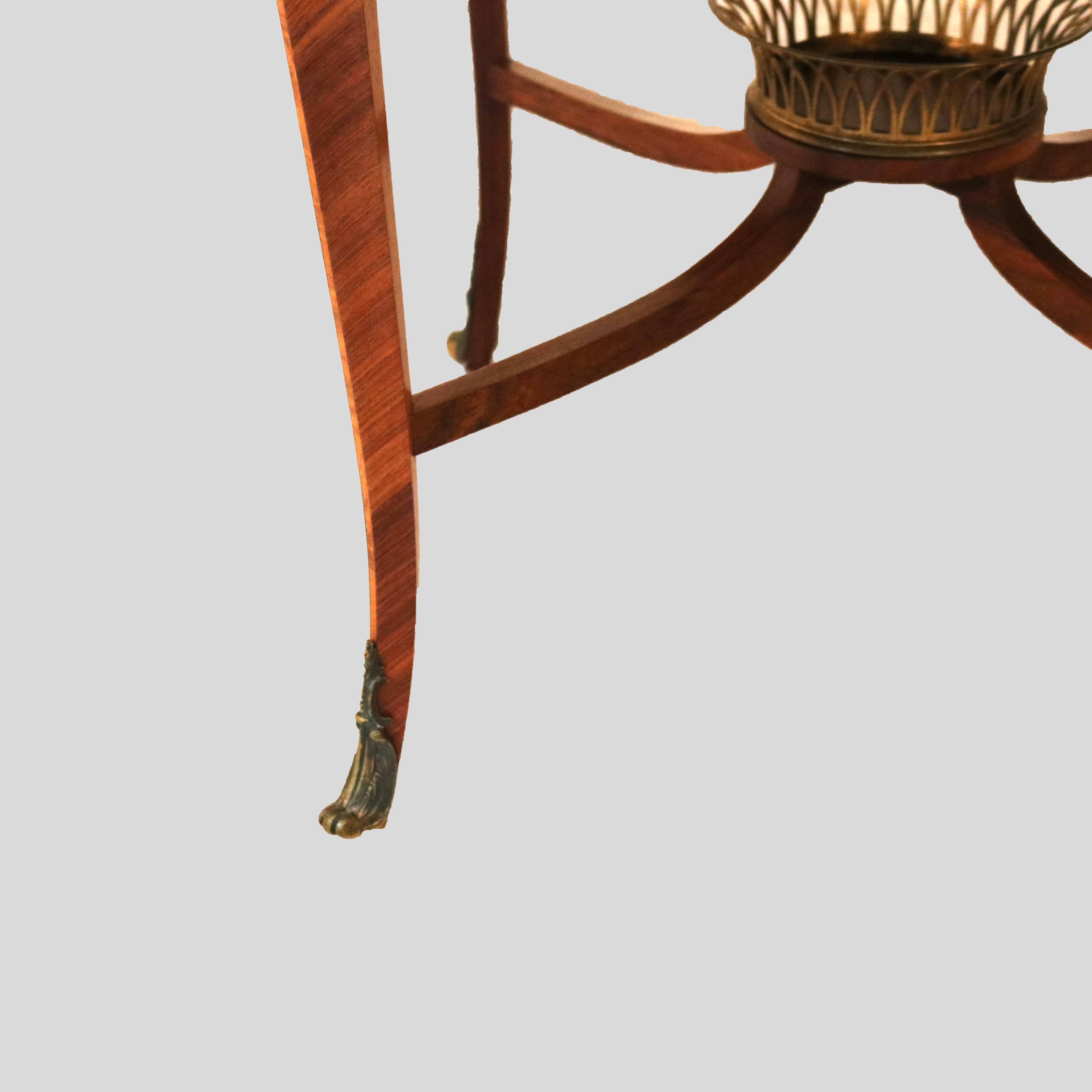 Francois Linke inspirierter Kreuzband-Mitteltisch aus Seidenholz, Palisanderholz und Goldbronze im Zustand „Gut“ im Angebot in Big Flats, NY