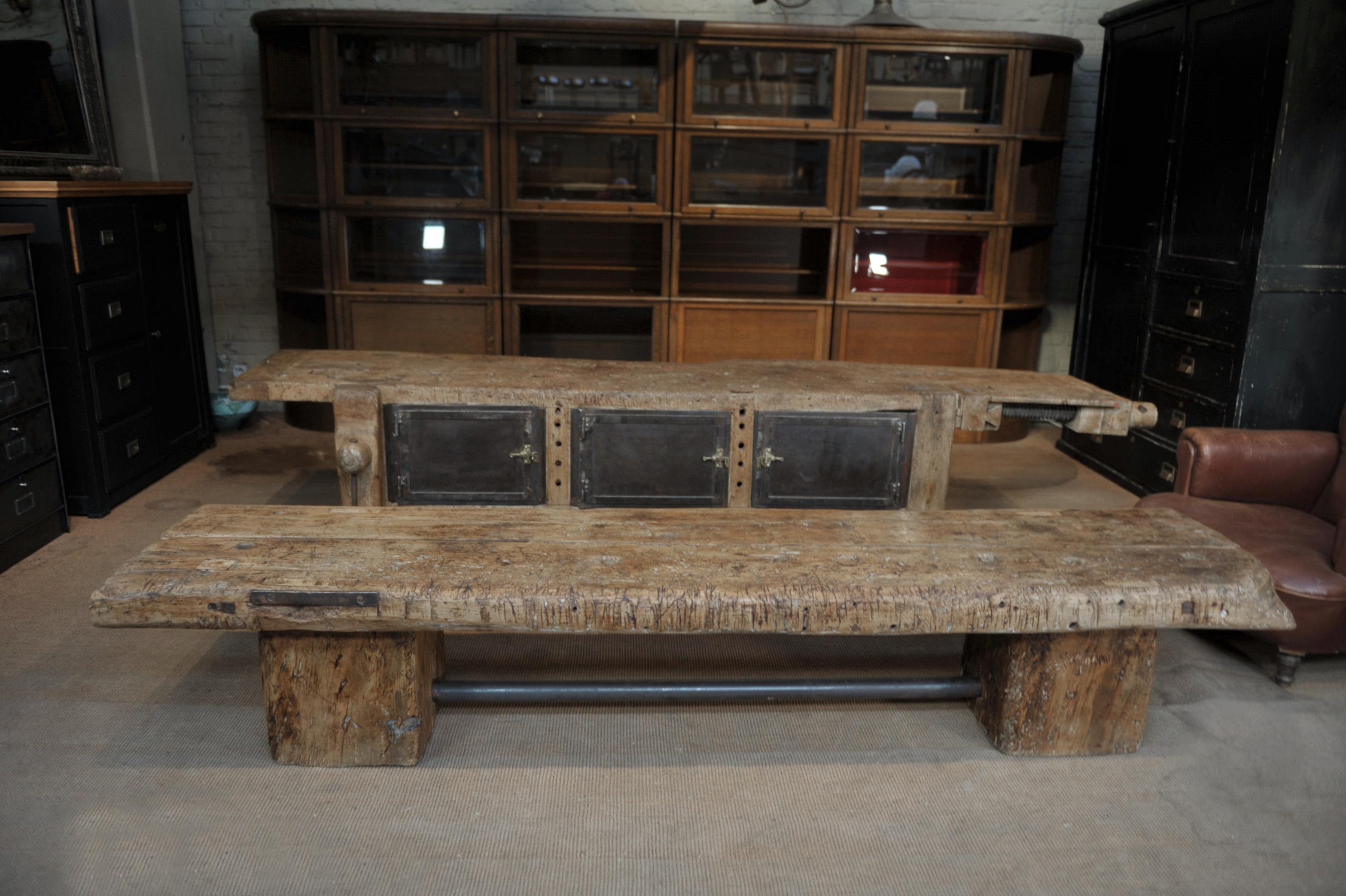 French Long Coffee Table or Bench in Pine and Iron Wood circa 1930 with Iron For Sale 6