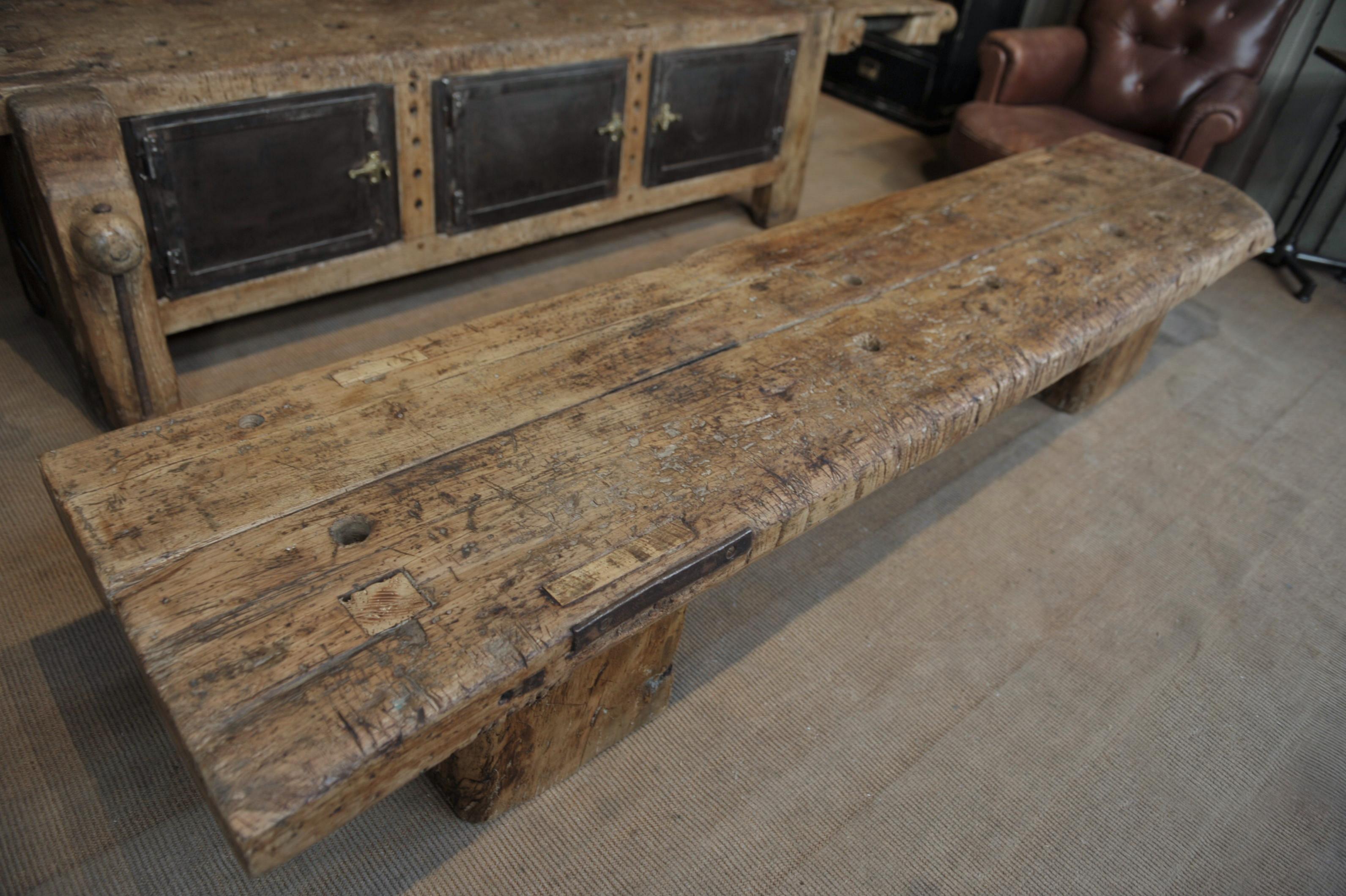 French Long Coffee Table or Bench in Pine and Iron Wood circa 1930 with Iron For Sale 3