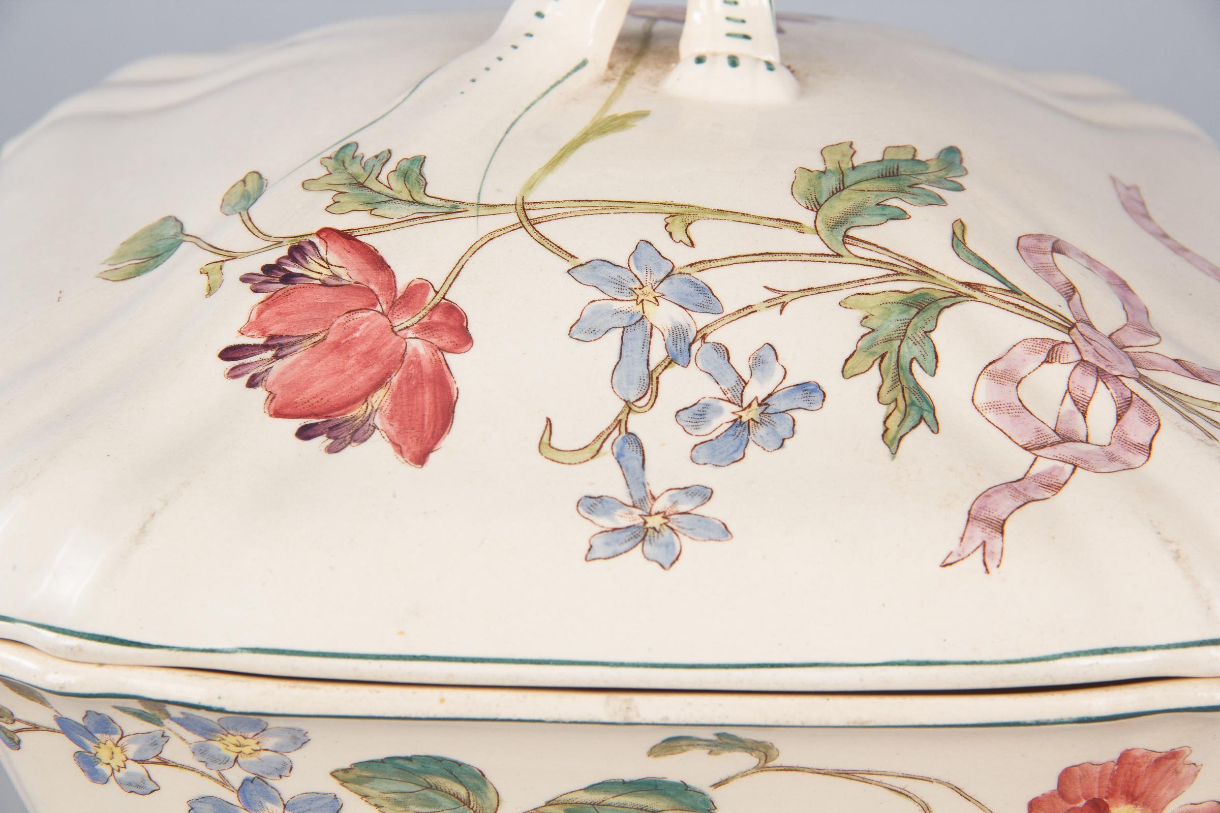 French Longchamp Ceramic Tureen, Early 1900s 9