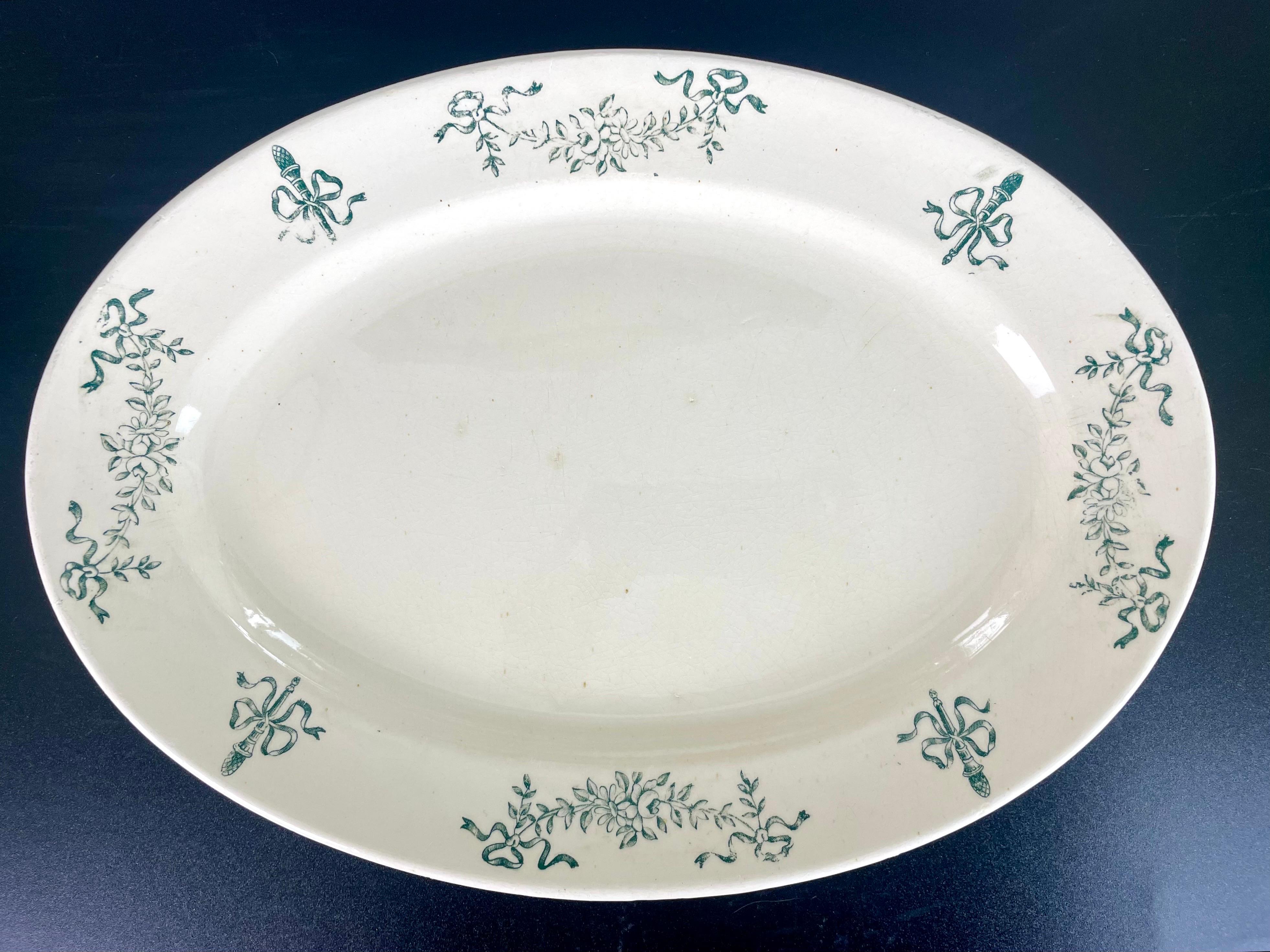 French Longchamp Earthenware Oval Serving Dish Terre De Fer, Late 19th Century In Good Condition In Beuzevillette, FR