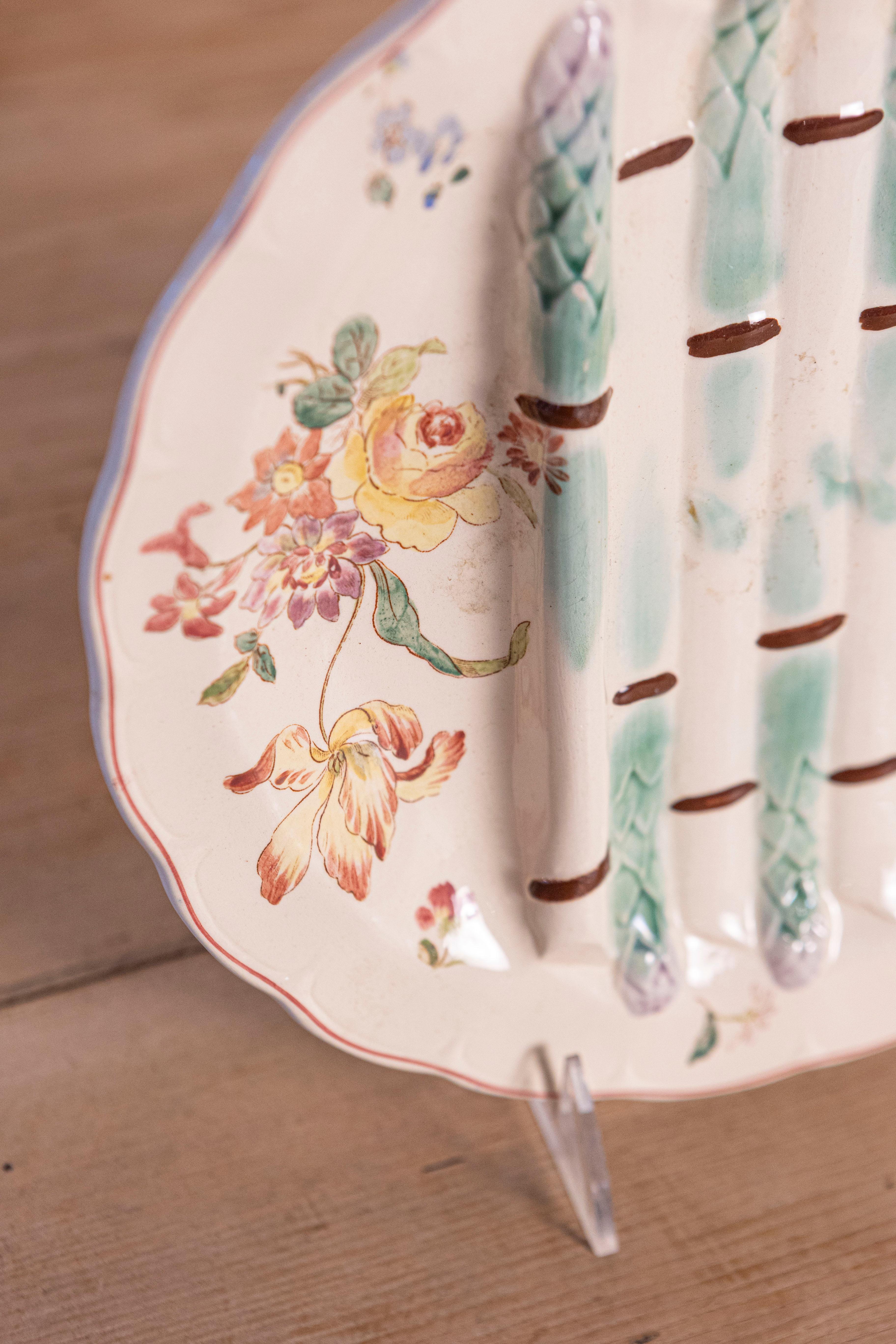 Platos de mayólica francesa Longchamp Pompadour con espárragos y flores en Bueno estado para la venta en Atlanta, GA