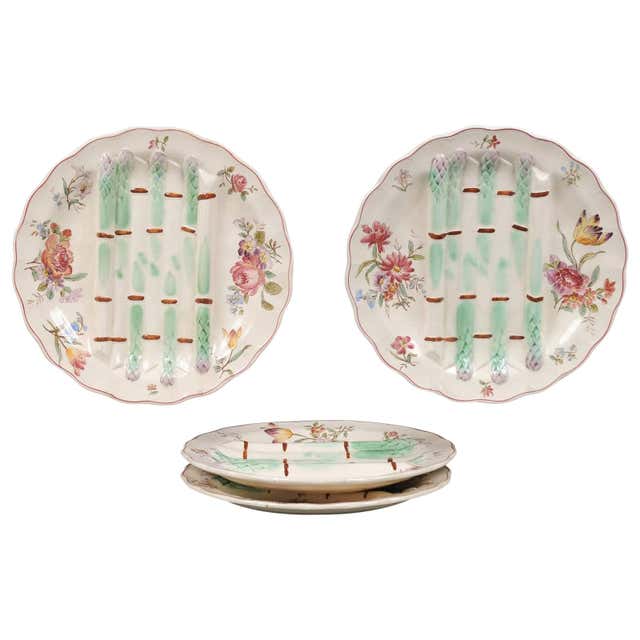 Majolica Flowers Oyster Plate Longchamp, circa 1900 For Sale at 1stDibs