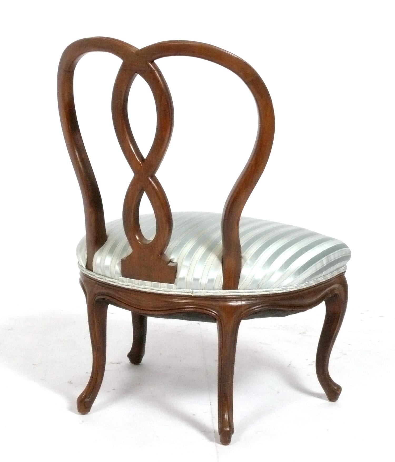Français Chaises à dossier bouclé Style of France Looping Refinished Reupholstered en vente