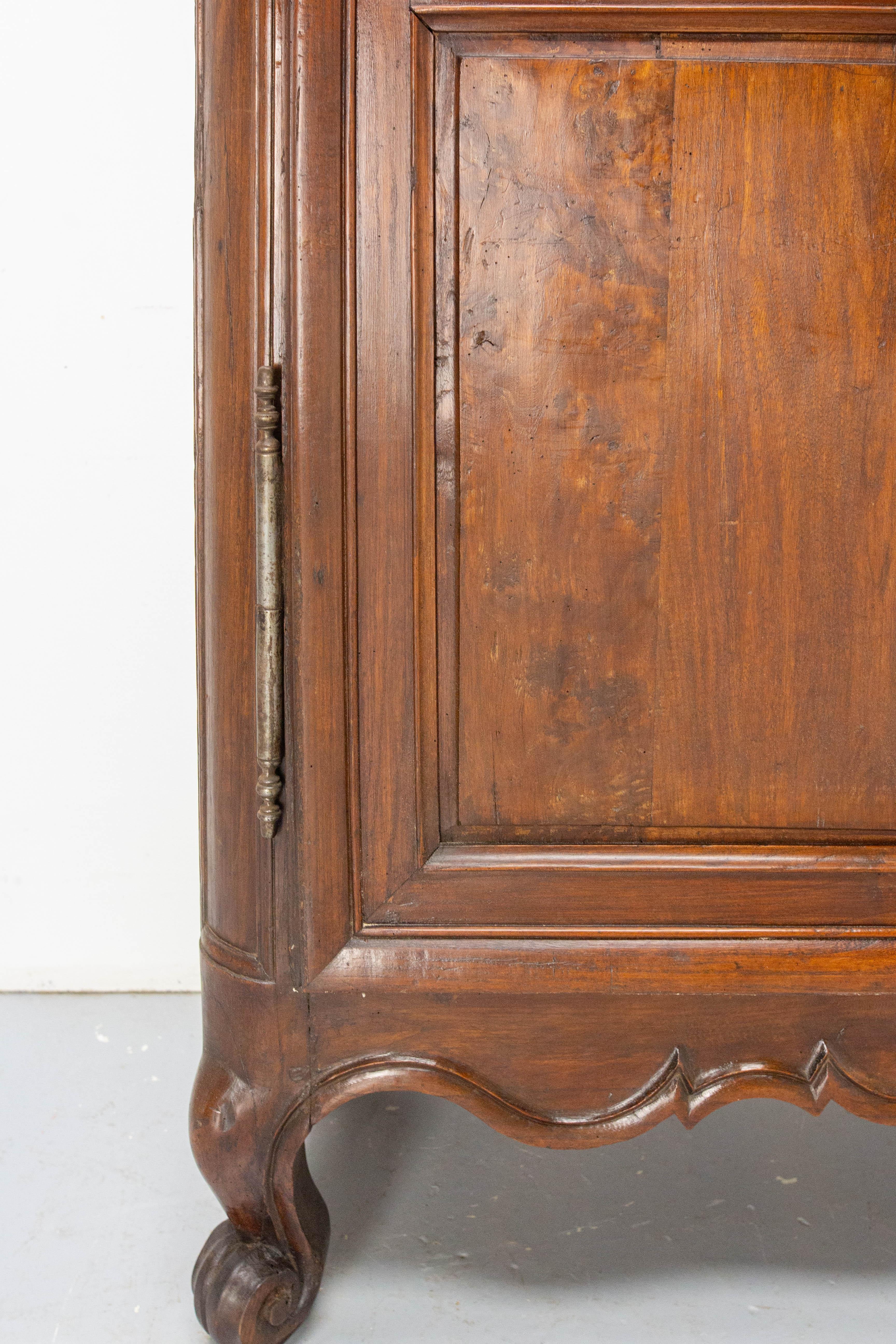 French Louis 15 Ash Book Case Vitrine Armoire Mid-18th Century For Sale 7