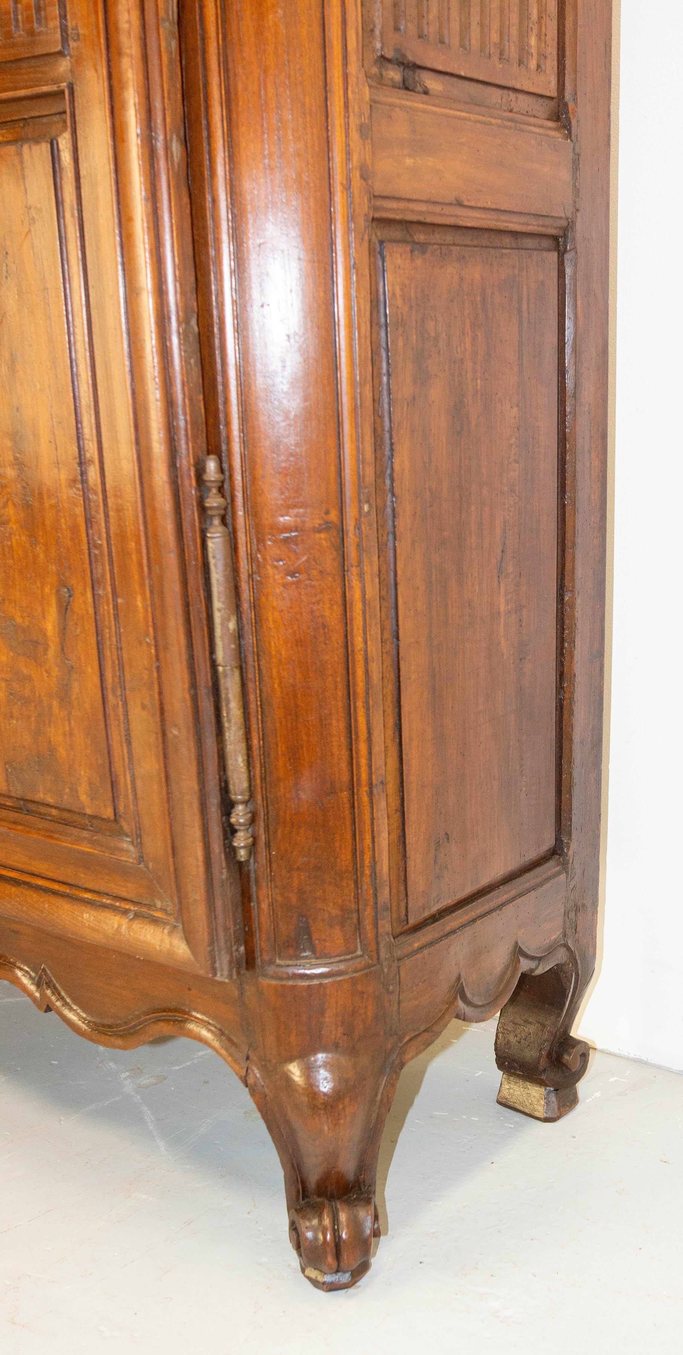 French Louis 15 Ash Book Case Vitrine Armoire Mid-18th Century In Good Condition For Sale In Labrit, Landes