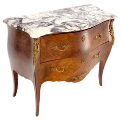 Petite commode d'entrée Bombay avec dessus en marbre et bronze doré Louis Bronze 