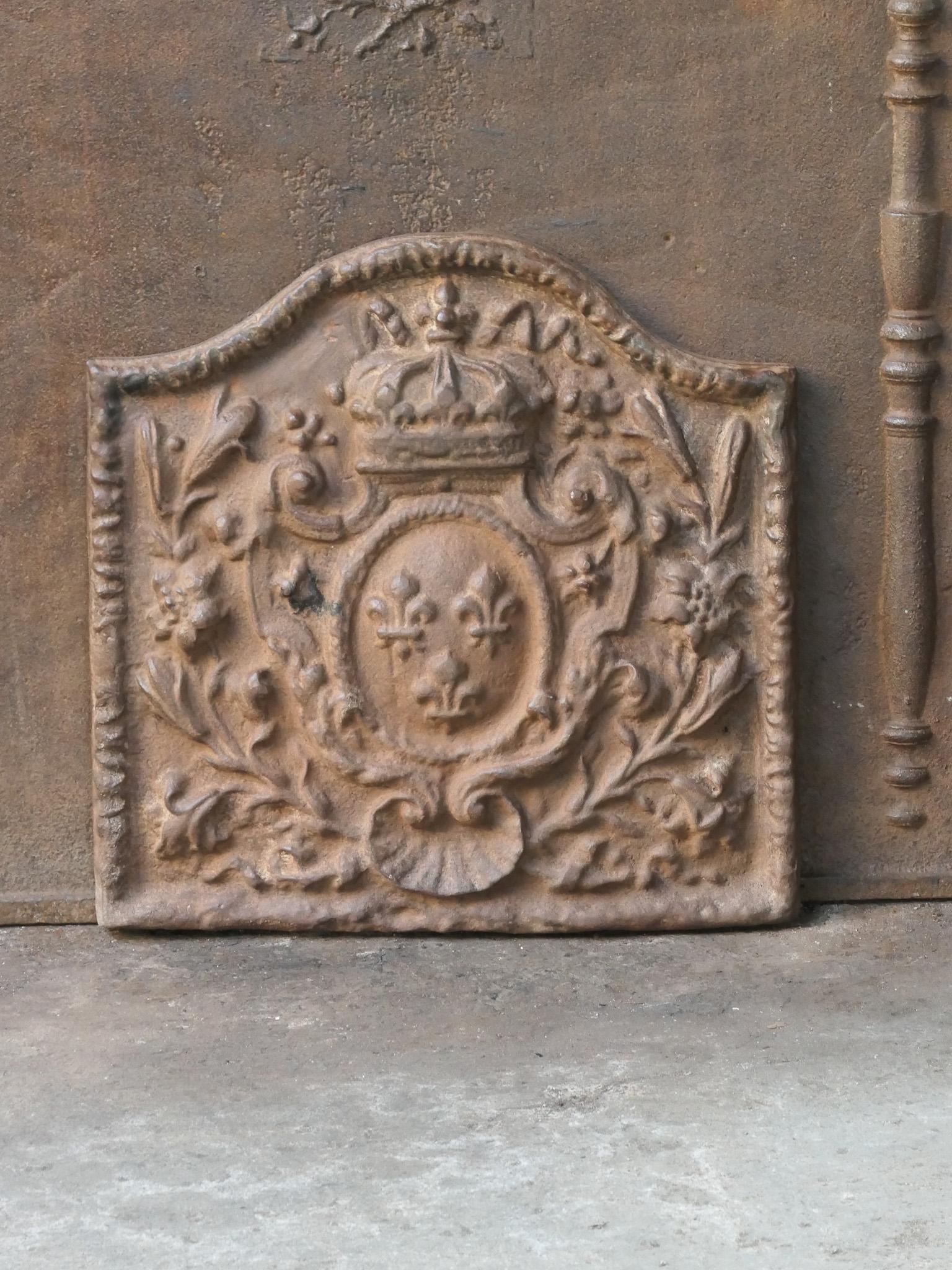 Français Plaque de cheminée / dosseret de style Louis Napoléon III français 'Armoiries de France en vente