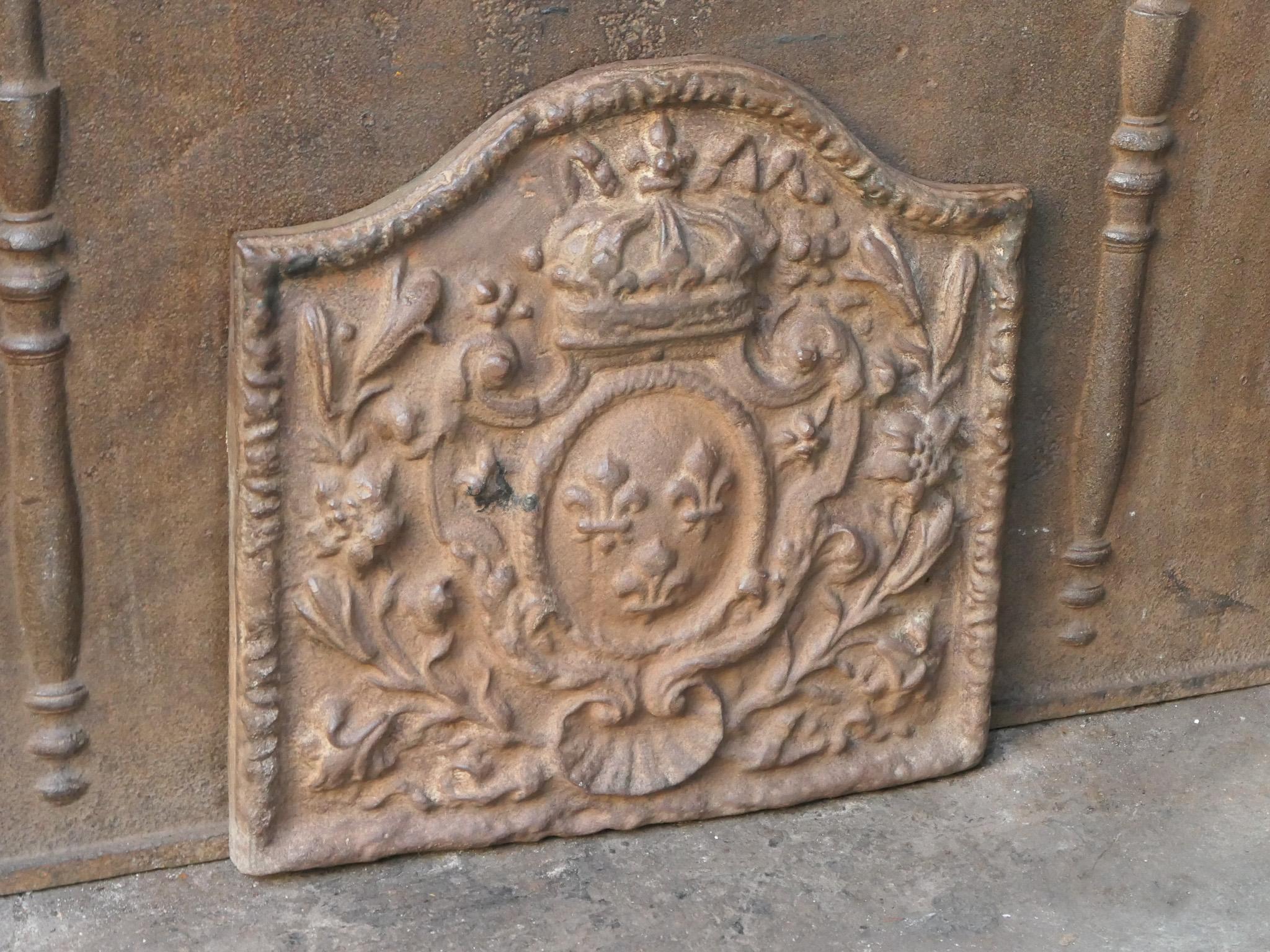 20ième siècle Plaque de cheminée / dosseret de style Louis Napoléon III français 'Armoiries de France en vente