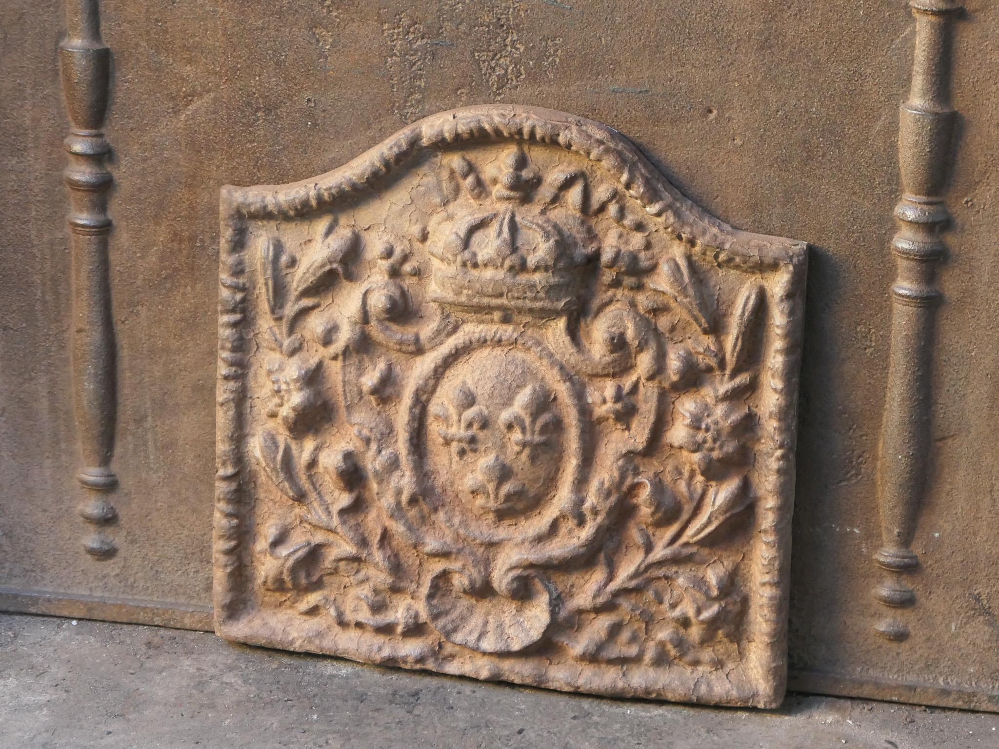 20ième siècle Plaque de cheminée / dosseret de style Louis Napoléon III français 'Armoiries de France en vente
