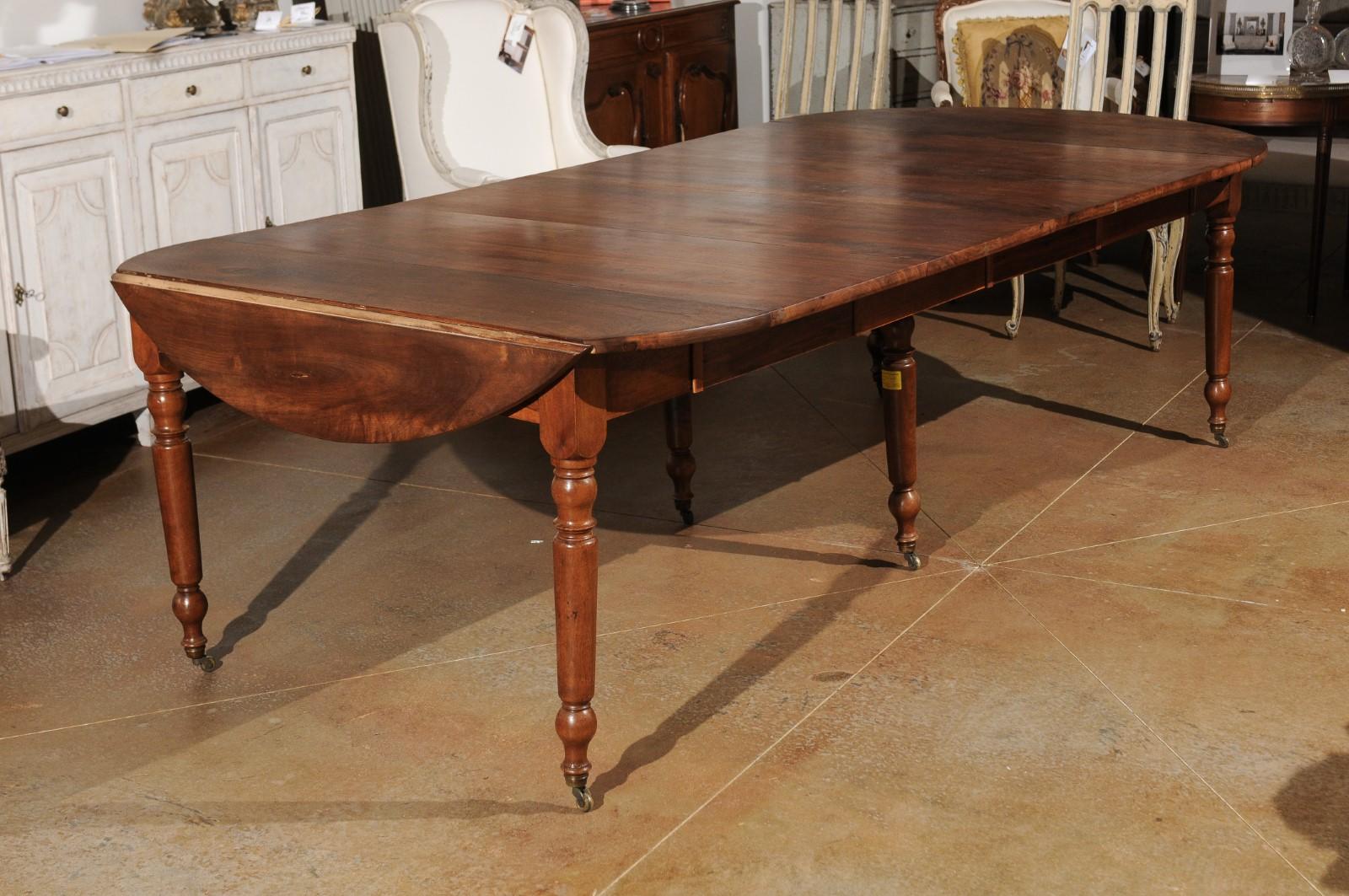 French Louis-Philippe 1840s Walnut Dining Room Extension Table with Drop Leaves 7